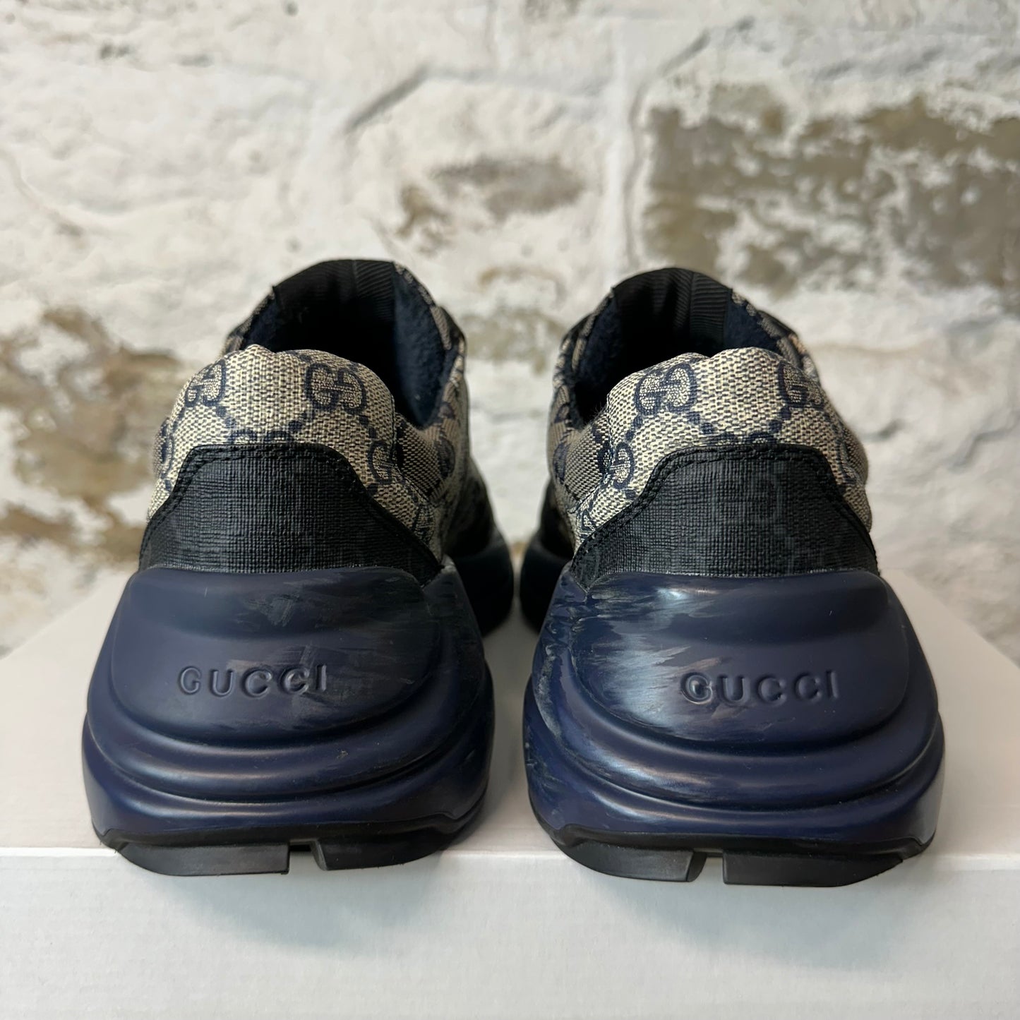 Gucci Rhtyon Beige GG Monogram Navy Sneaker Sz 5.5
