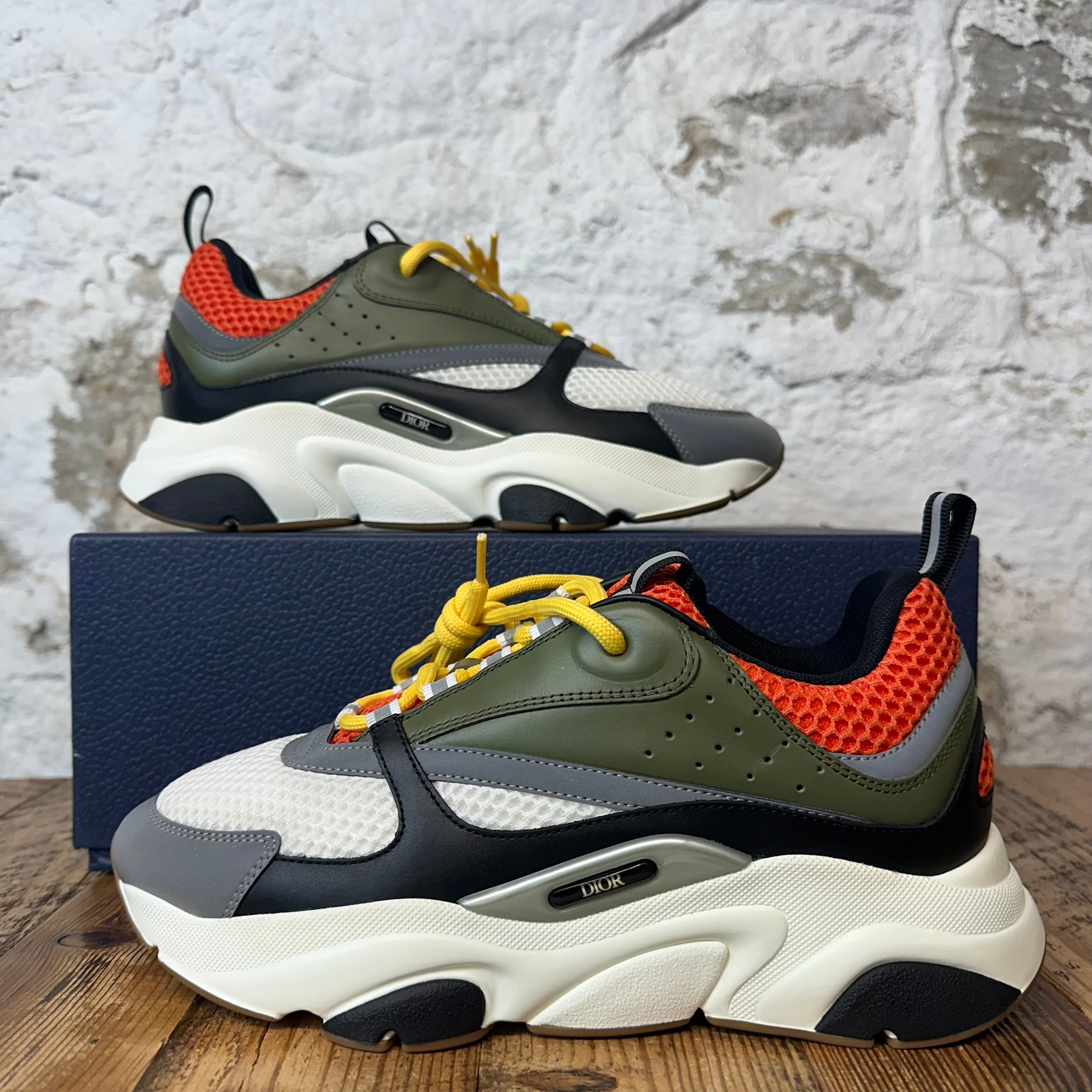 Dior B22 Orange Green White Sneaker Sz 7 (40)