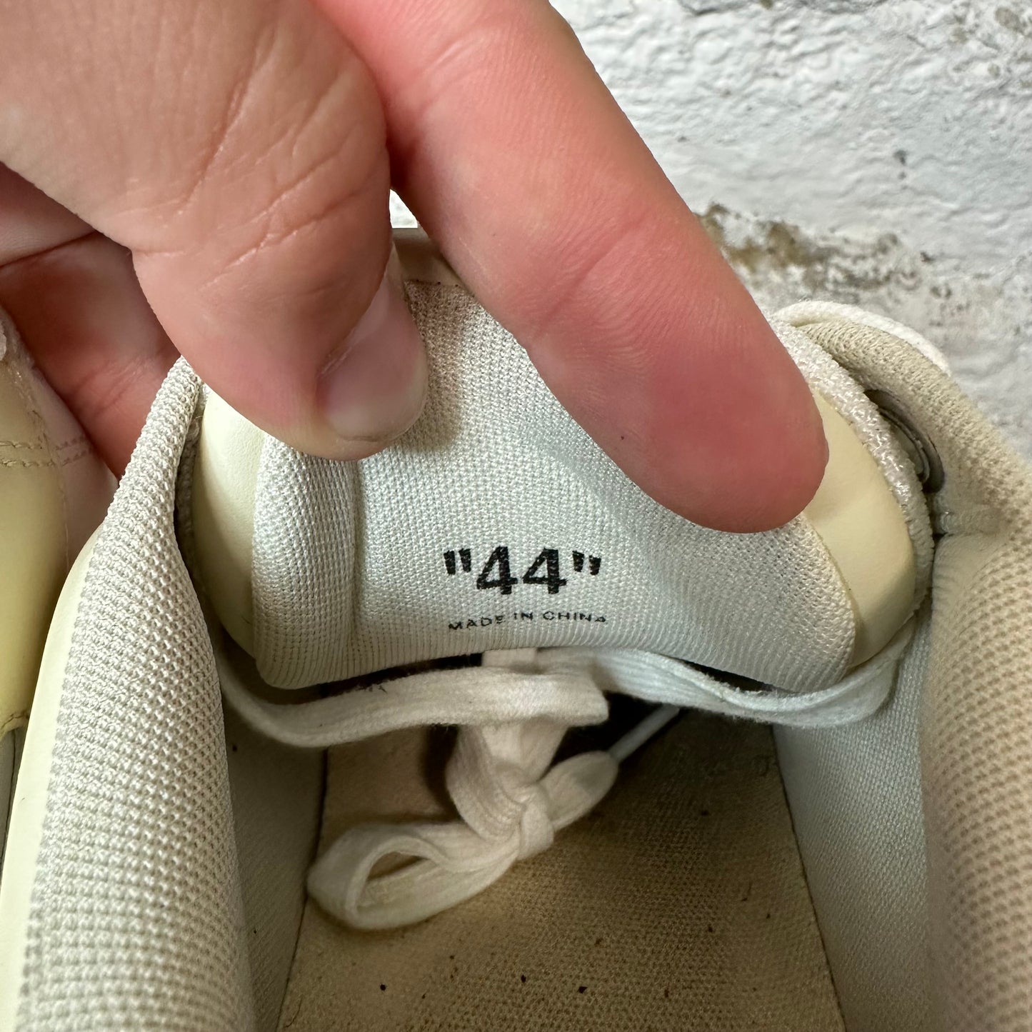 Off White Out Of Office Natural White Sneaker Sz 11 (44)