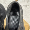 Yeezy Foam Runner Onyx Sz 7