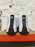 Air Jordan 12 AMM Sz White Sz 7 (8.5W)