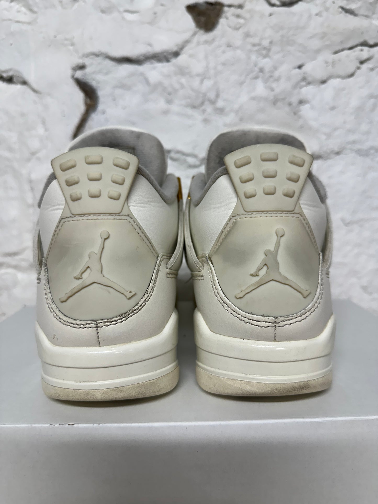 Air Jordan 4 Metallic Gold Sz 8 (9.5W)