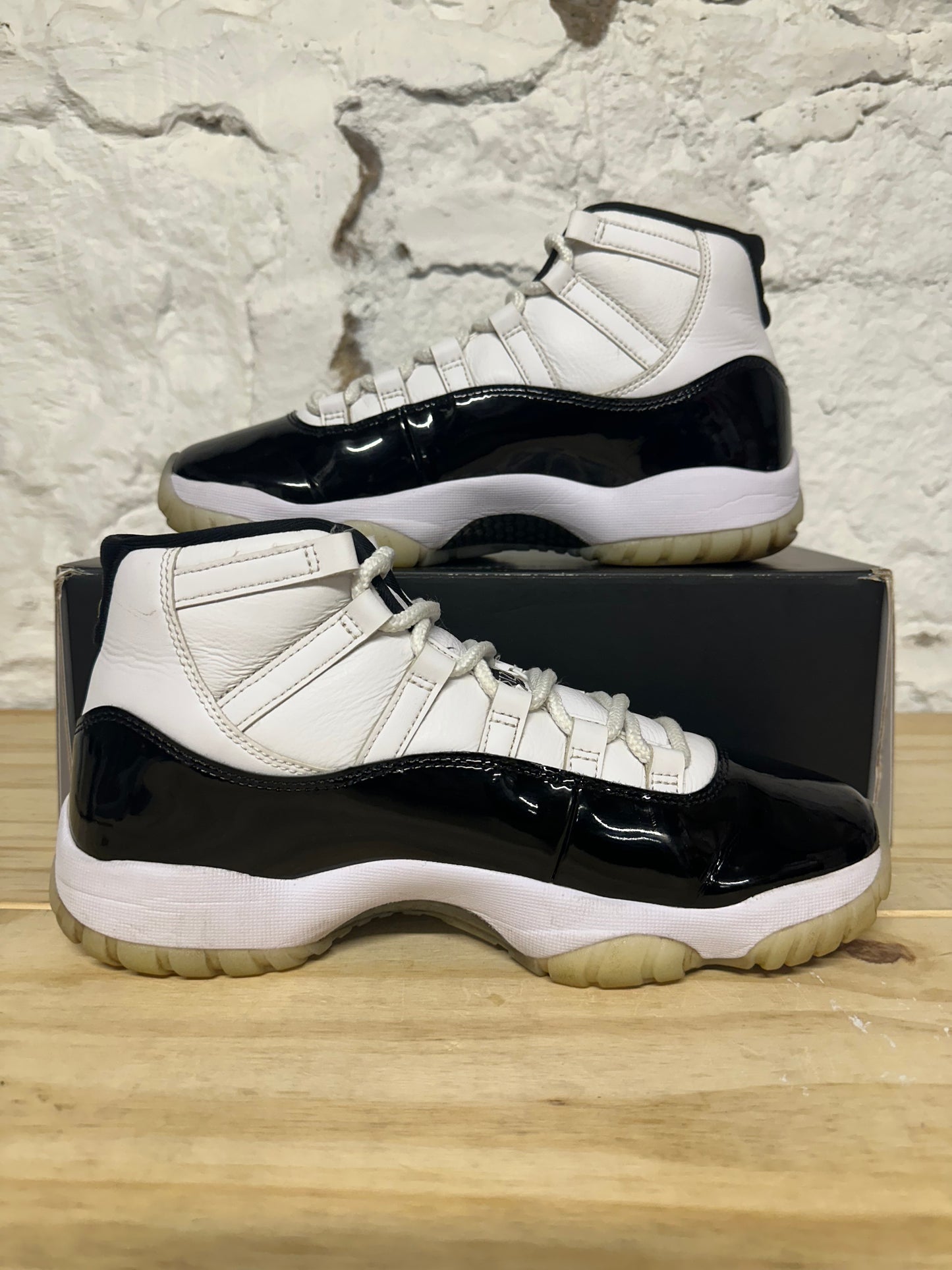 Air Jordan 11 High Gratitude Sz 8.5