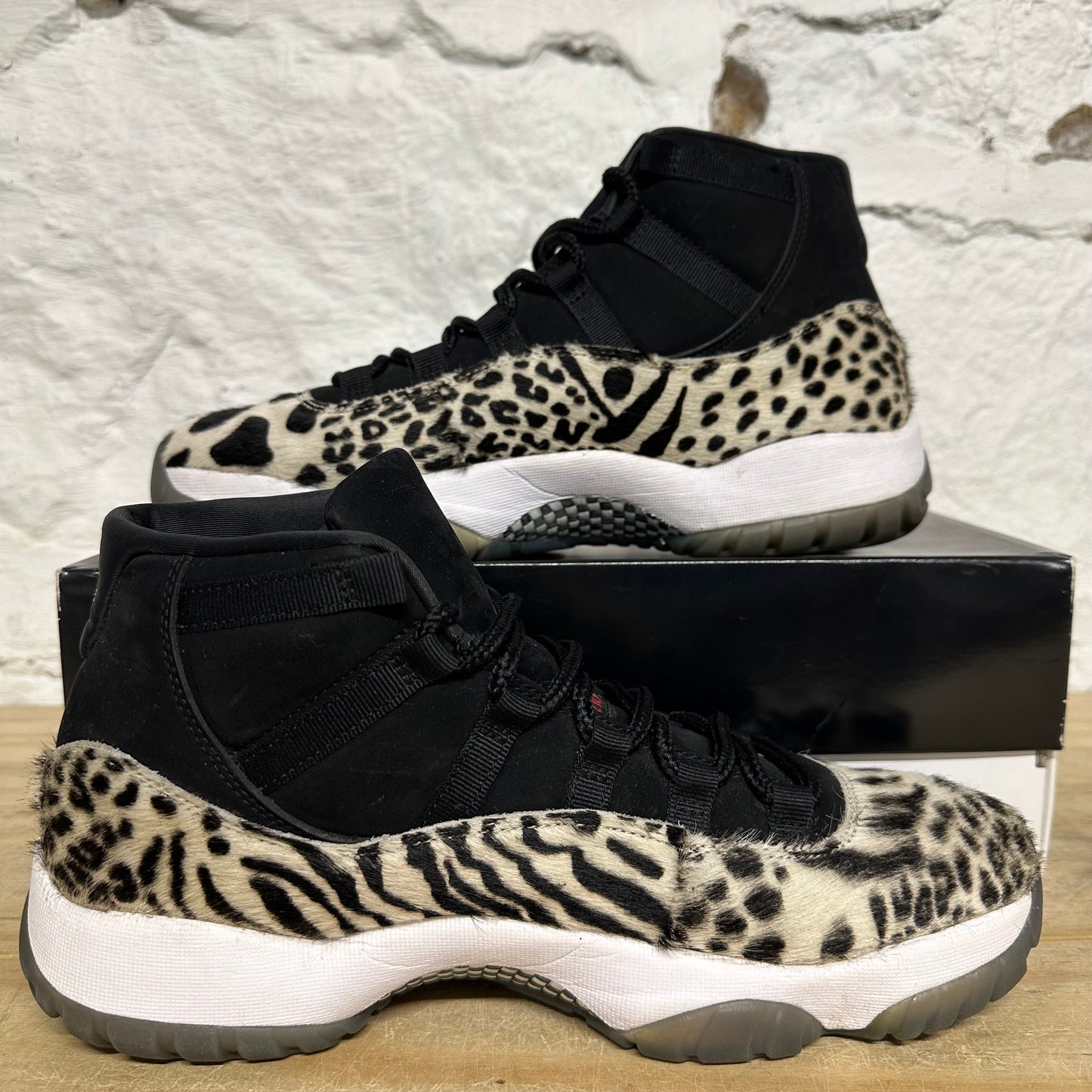 Air Jordan 11 High Animal Instinct Sz 10.5 (12W)