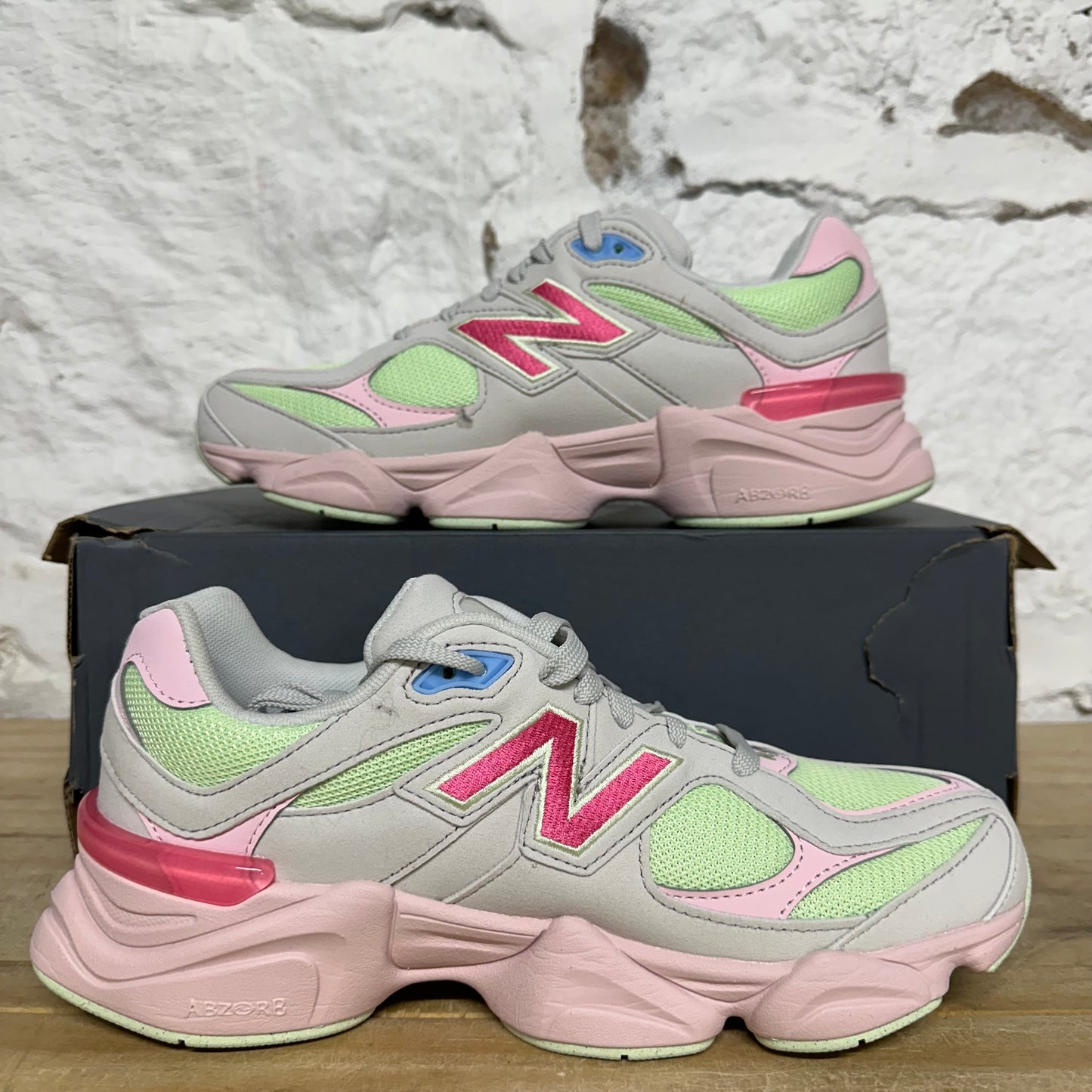New Balance 9060 Grey Matter Pink Sz 7Y DS