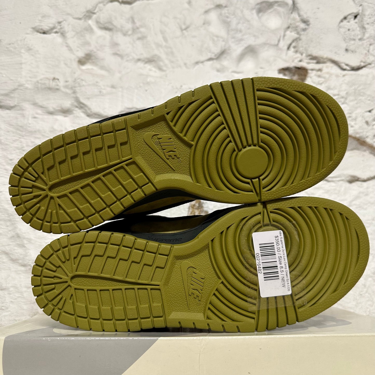 Nike SB Dunk Low Supreme 94 Camper Green Sz 8.5 DS
