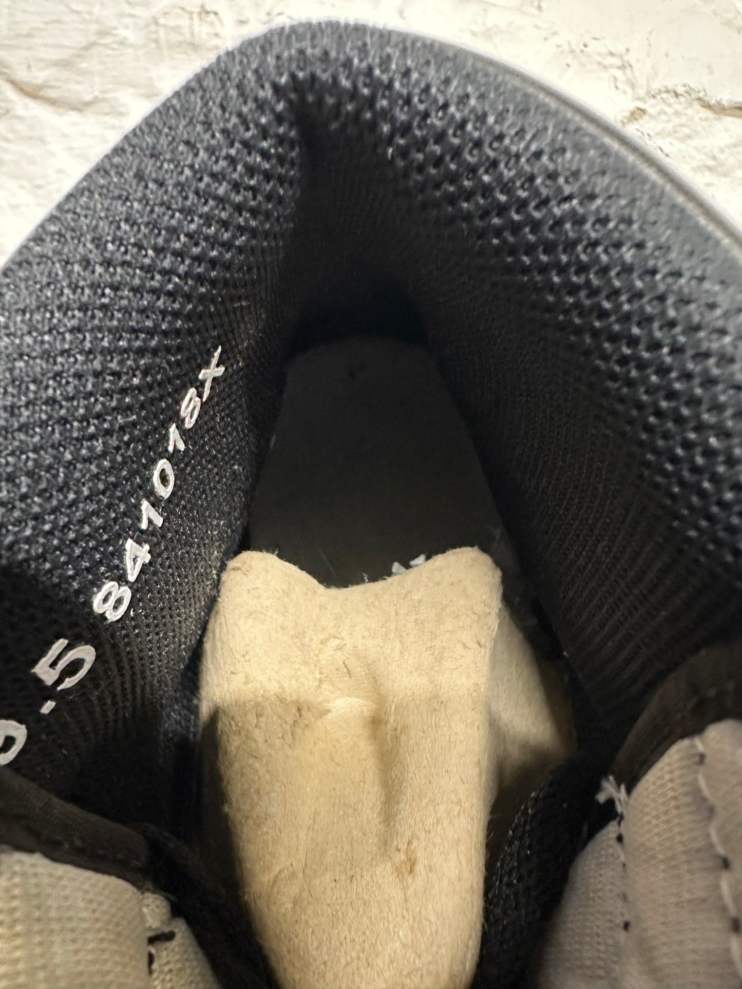 Air Jordan 1 High Bred Banned Sz 9.5