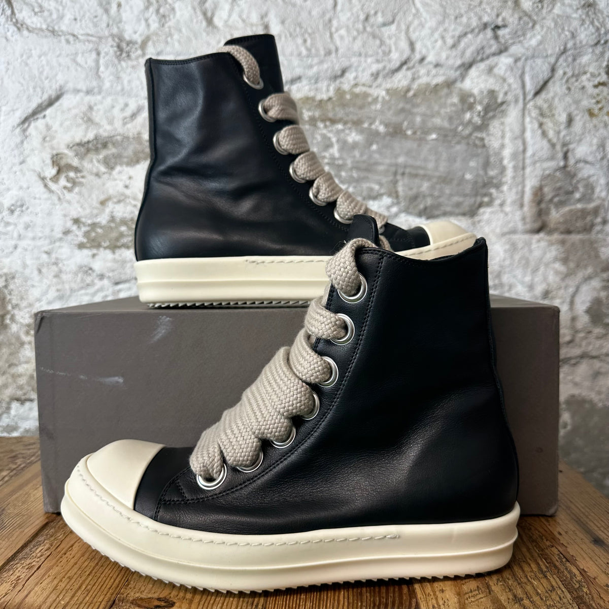 Rick Owens High Jumbo Lace Black Leather Milk Sneaker Sz 9 (42)