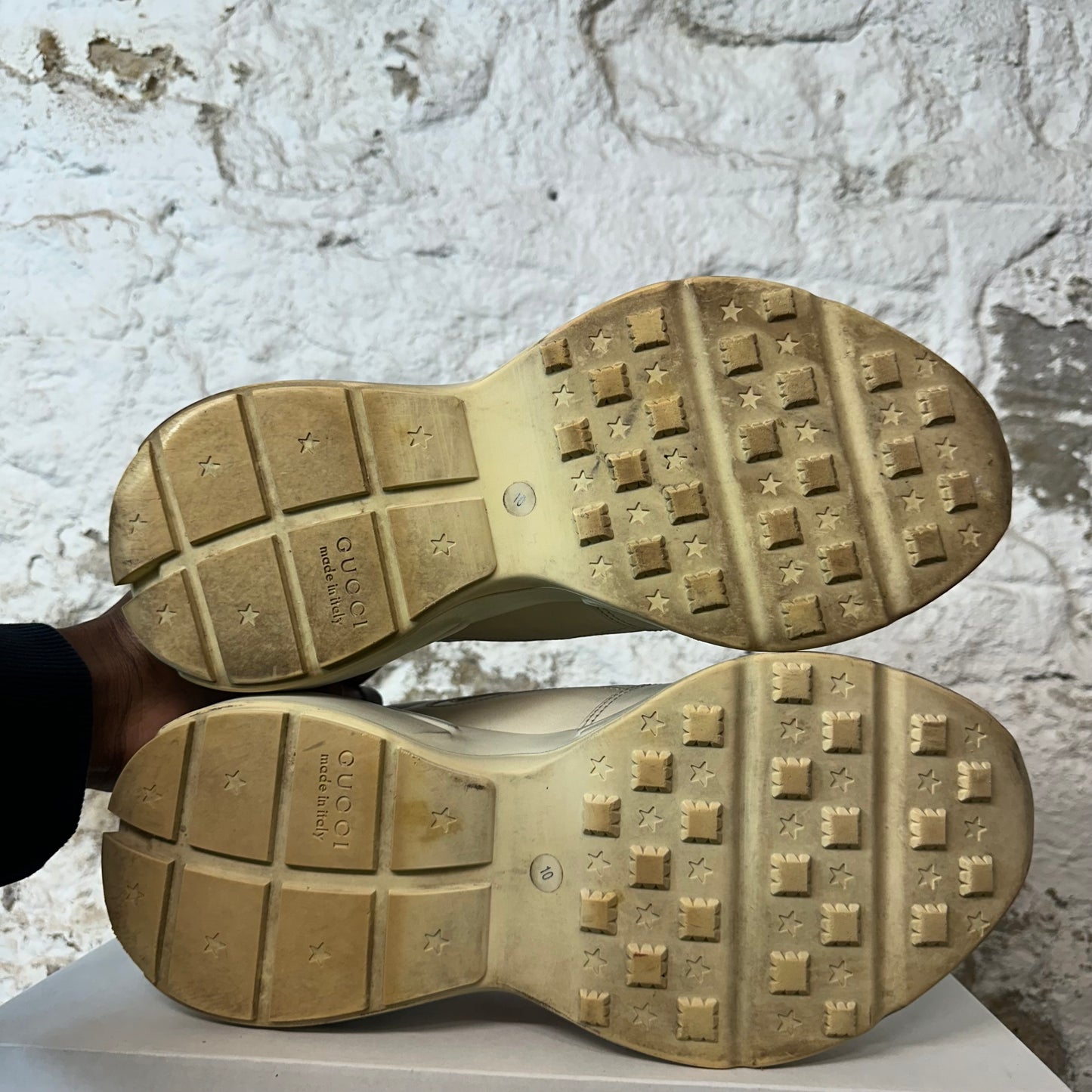 Gucci Rhyton Mouth Logo Cream Sneaker Sz 10