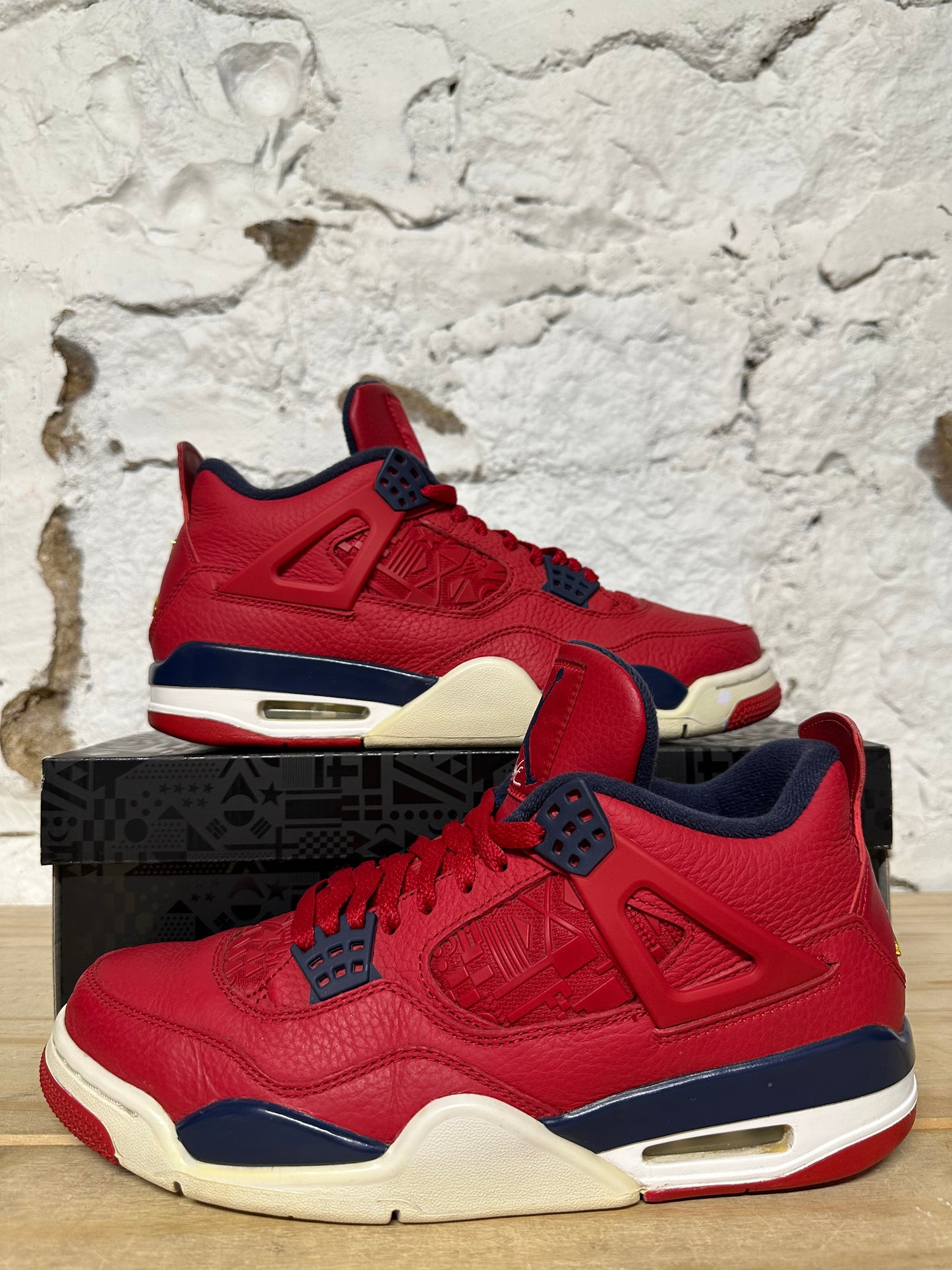 Air Jordan 4 FIBA Sz 9.5