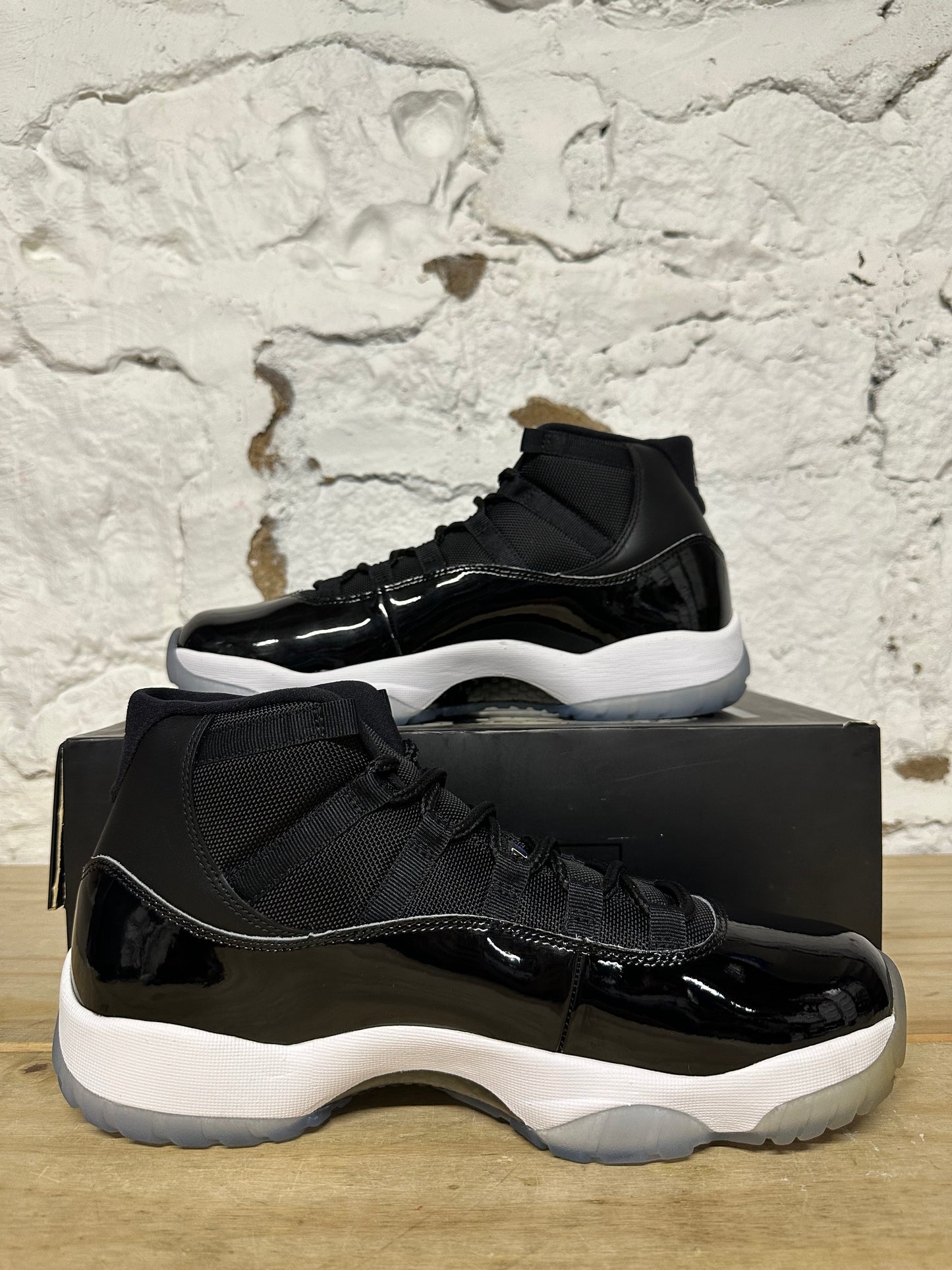 Air Jordan 11 Space Jam Sz 11.5 DS