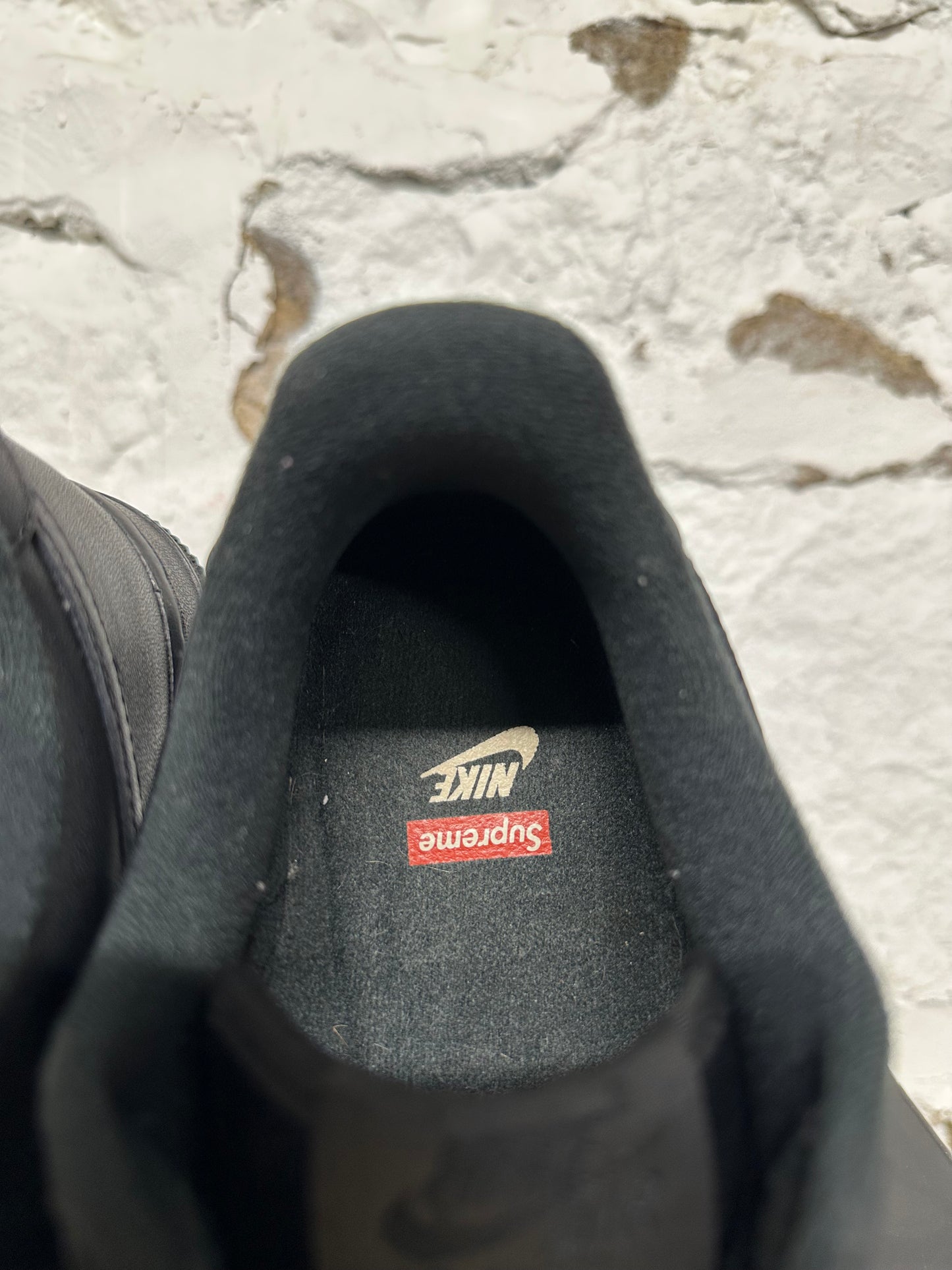 Nike Air Force 1 Low Supreme Black Sz 8.5