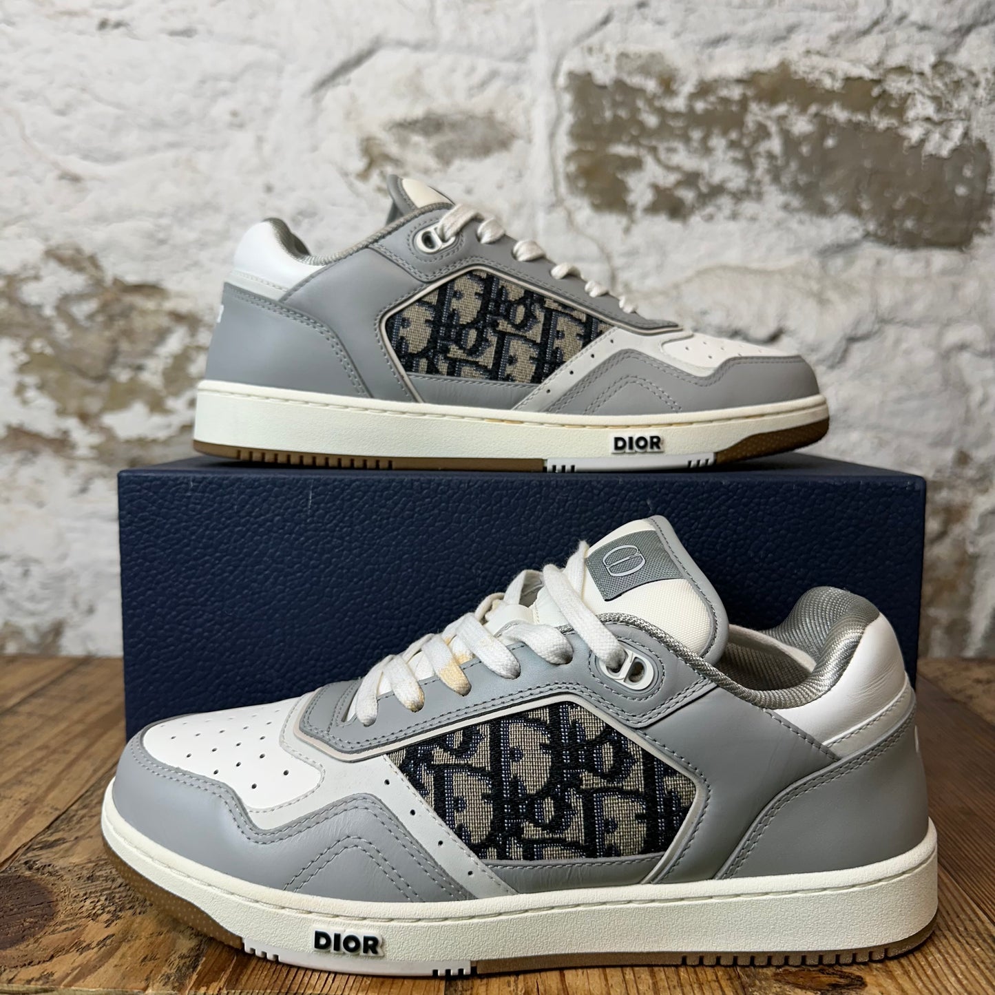 Dior B27 Oblique Grey White Sneaker Sz 7 (40)