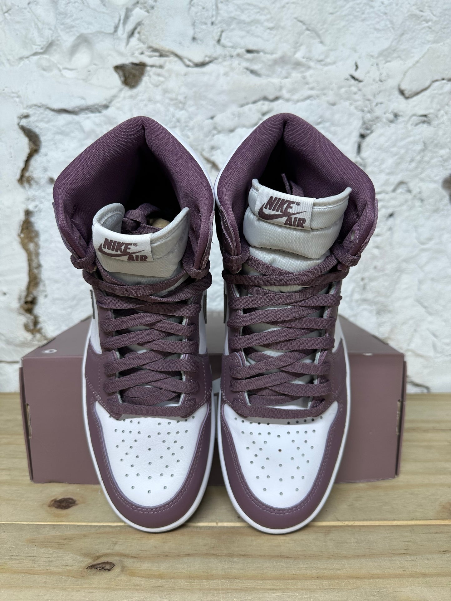 Air Jordan 1 Mauve Sz 10
