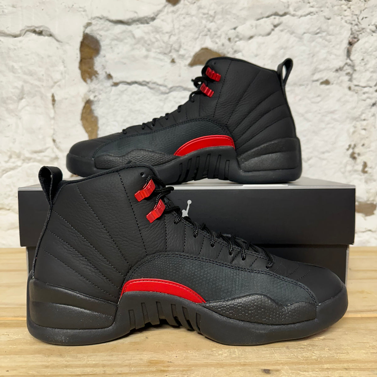 Air Jordan 12 Bloodline Sz 9 DS