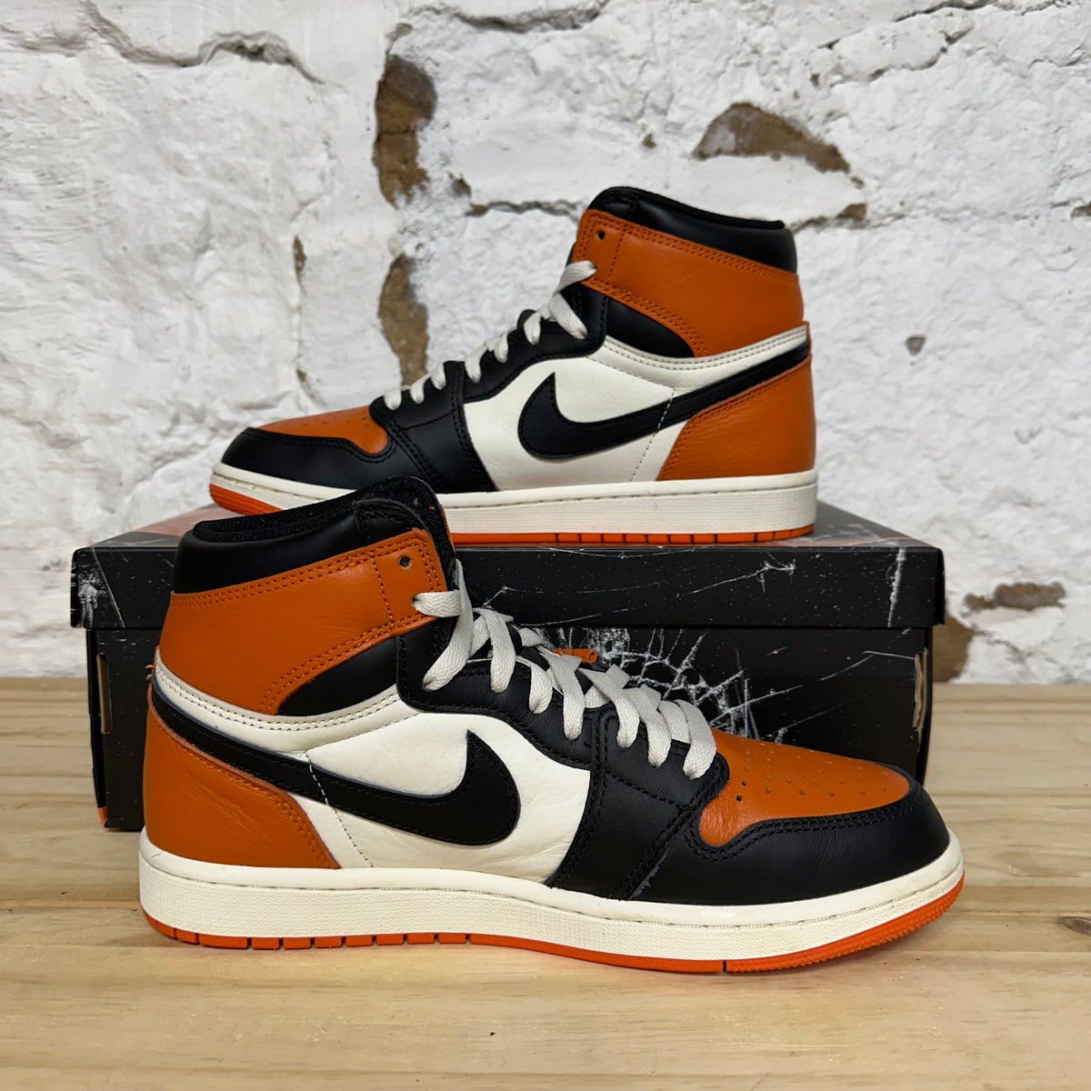 Air Jordan 1 High Shattered Backboard 1.0 (2025) Sz 9