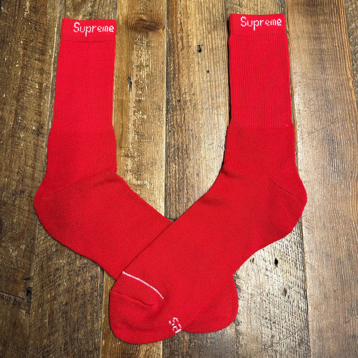 Supreme Hanes Red Socks DS