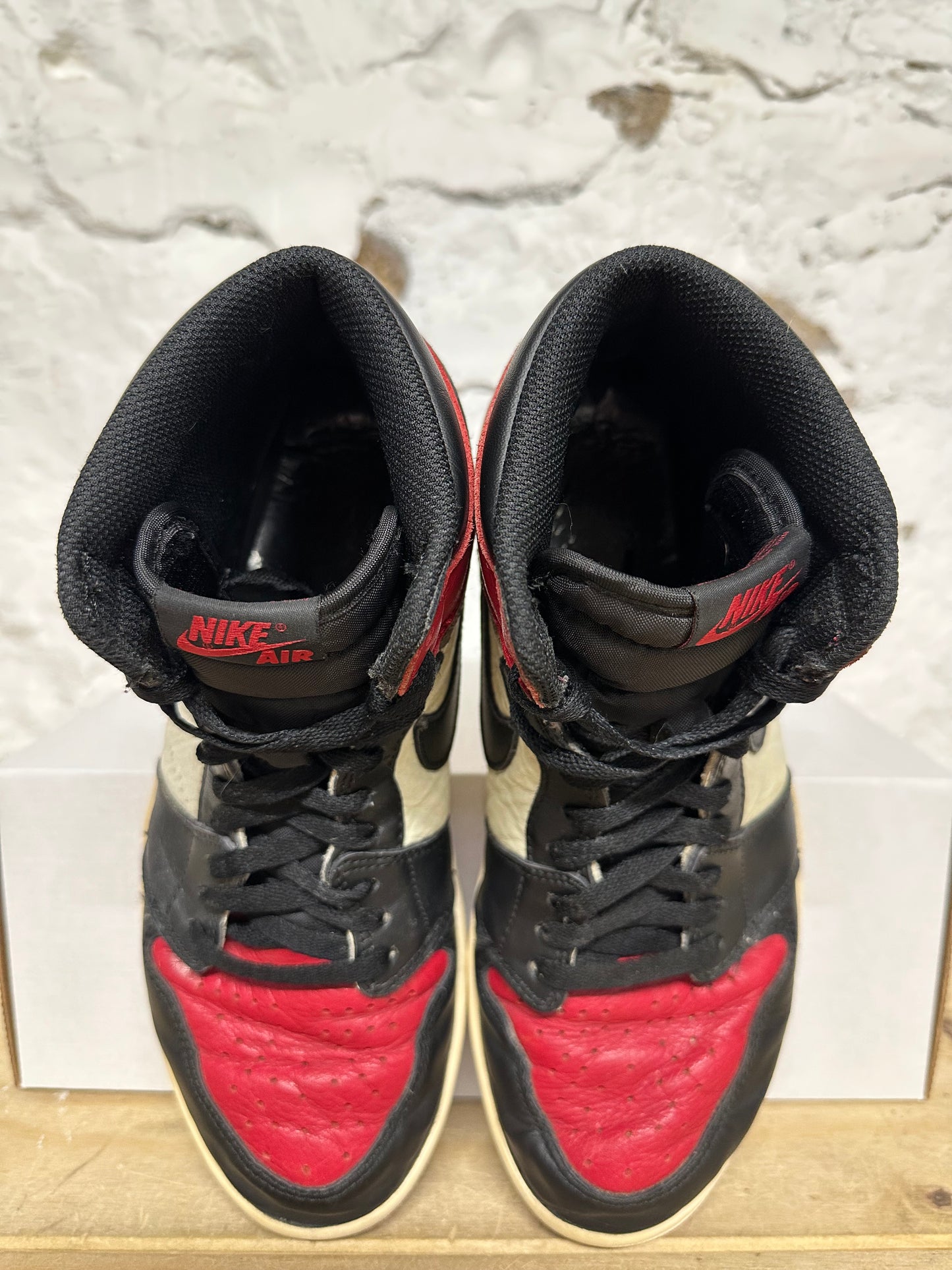Air Jordan 1 High Bred Toe Sz 9