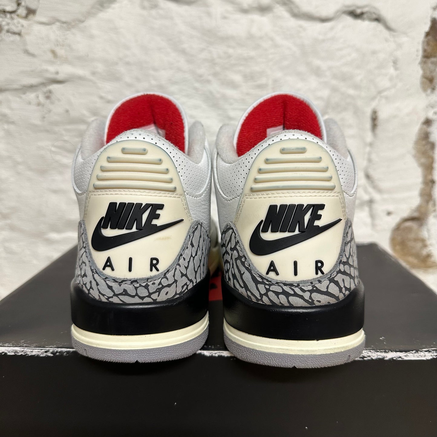 Air Jordan 3 White Cement Reimagined Sz 8