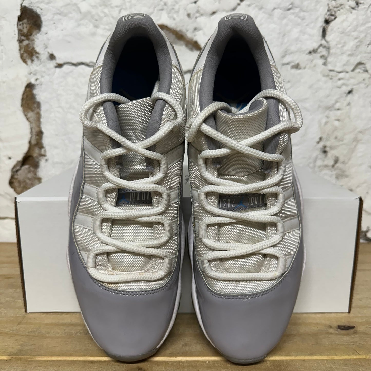 Air Jordan 11 Low Cement Grey Sz 9