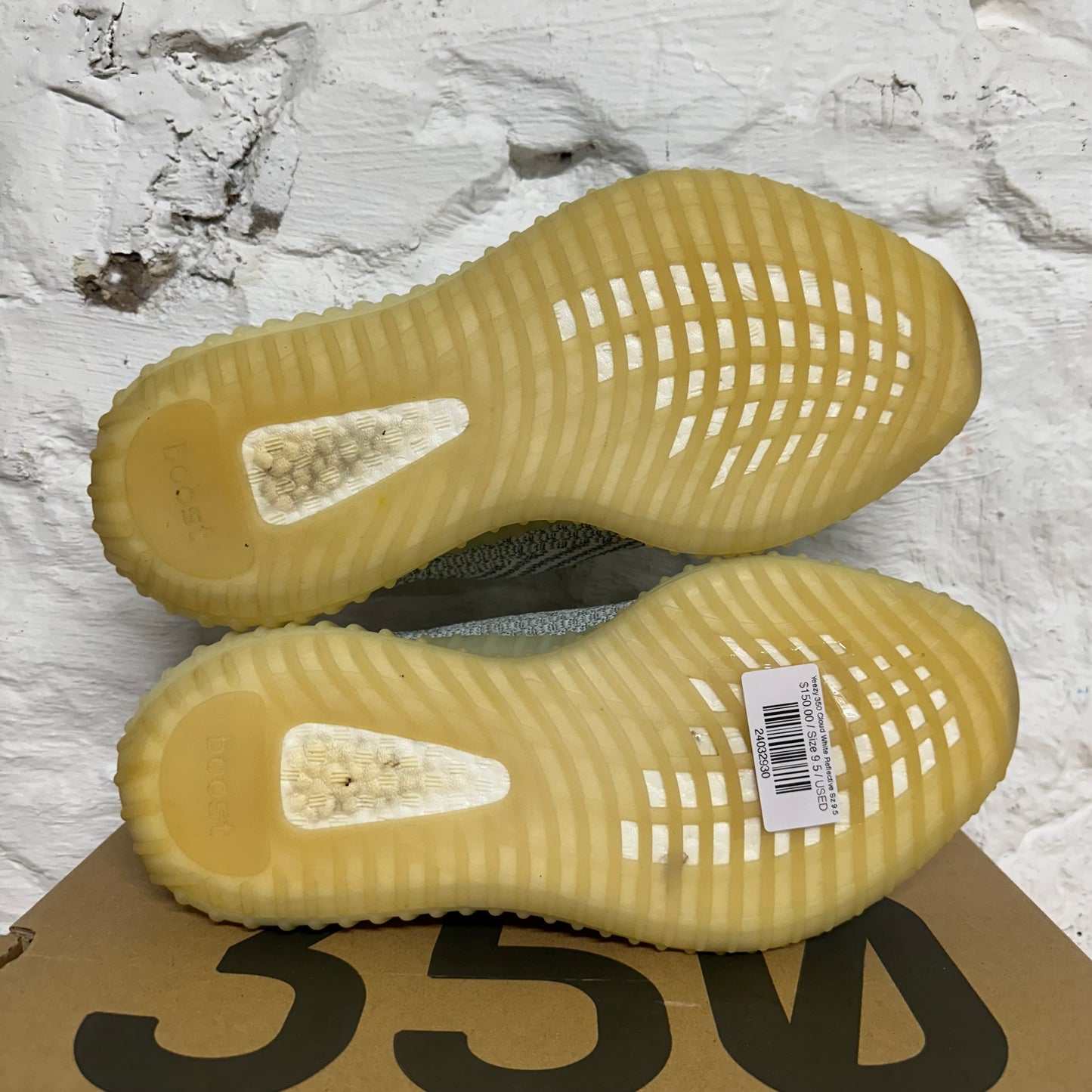 Yeezy 350 V2 Cloud White Reflective Sz 9.5