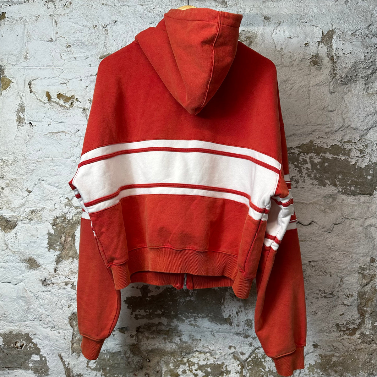 Vale Cursive Zip Up Hoodie Red Sz L – The Gallery Online