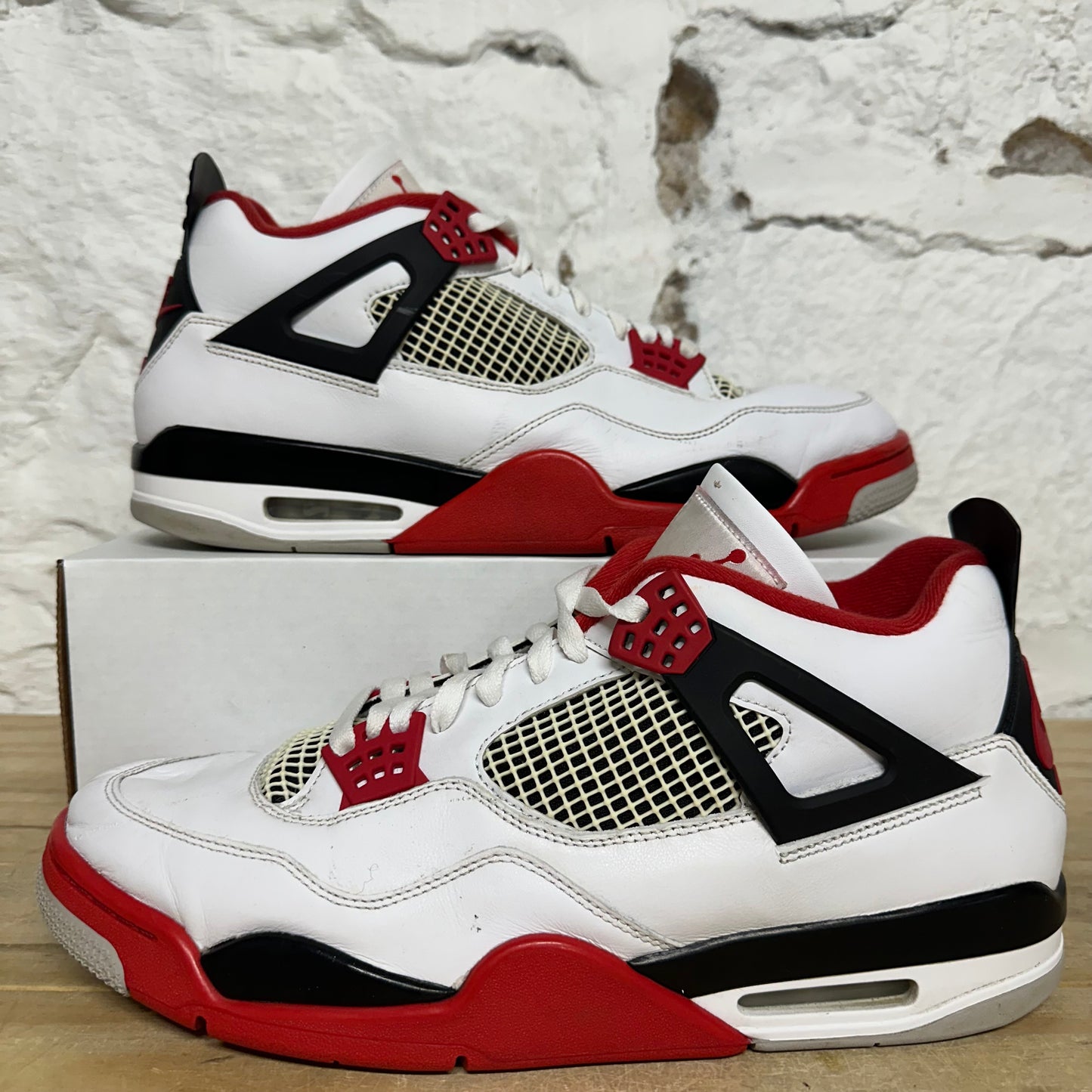 Air Jordan 4 Fire Red Sz 14