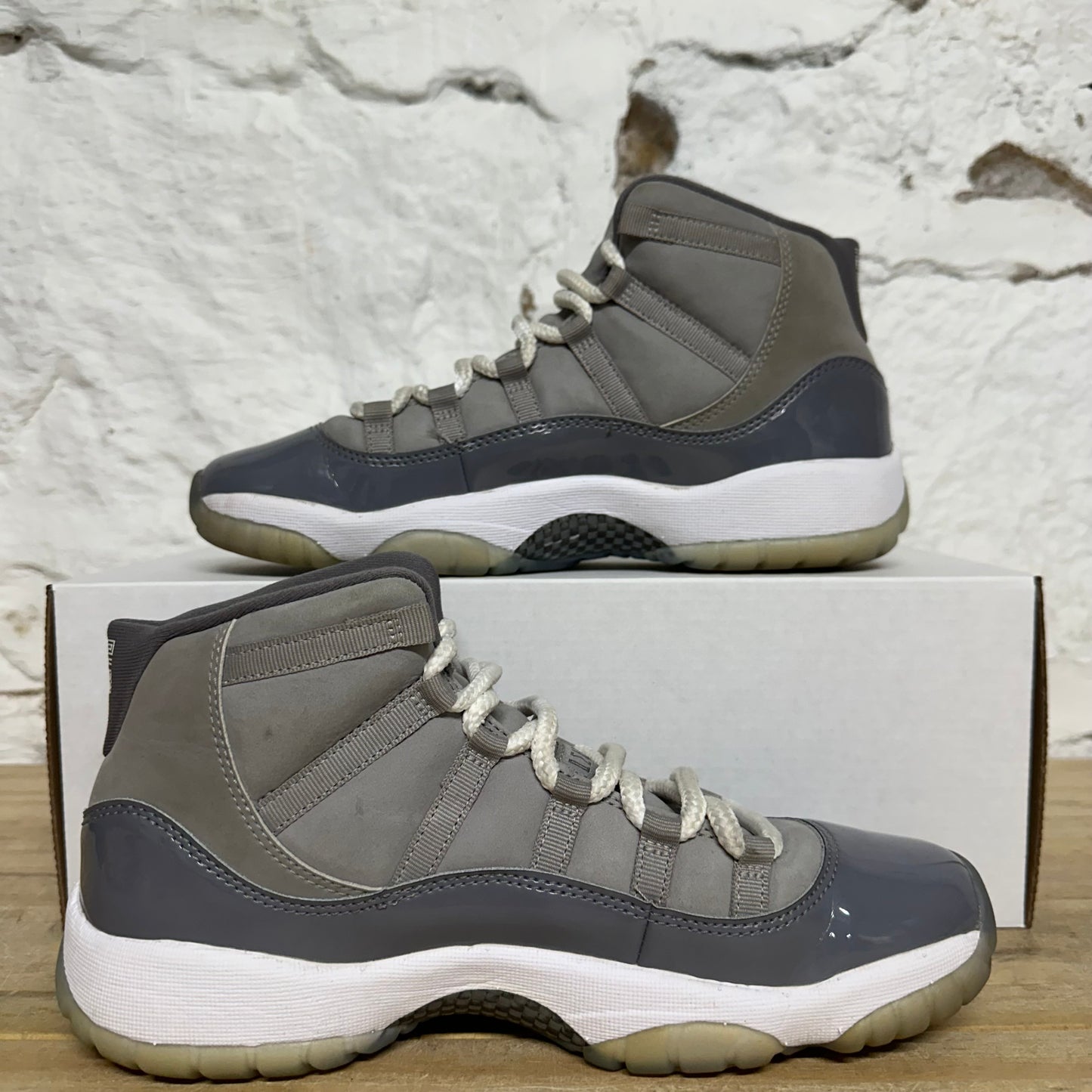 Air Jordan 11 High Cool Grey Sz 7Y