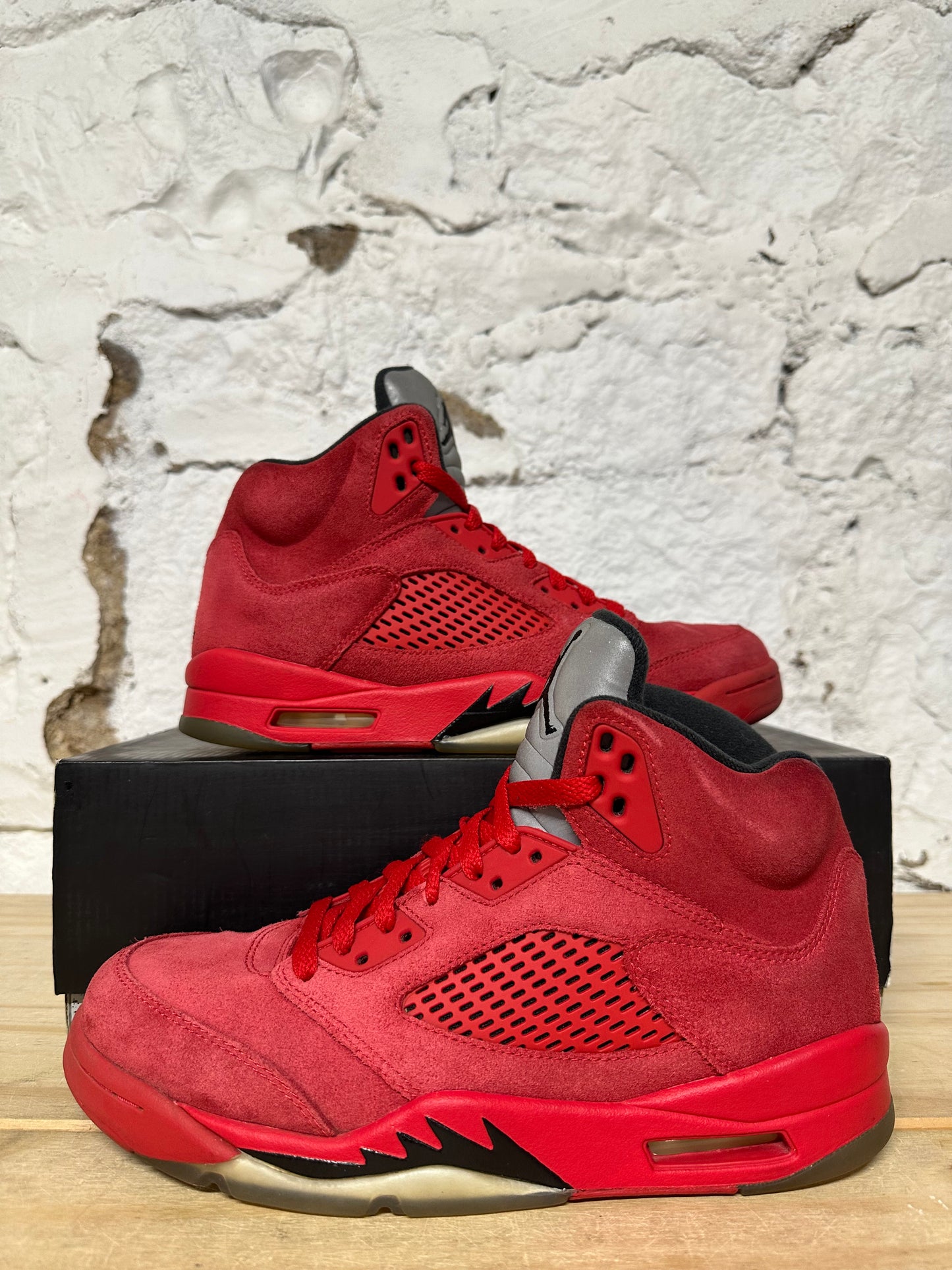 Air Jordan 5 Red Suede Sz 8