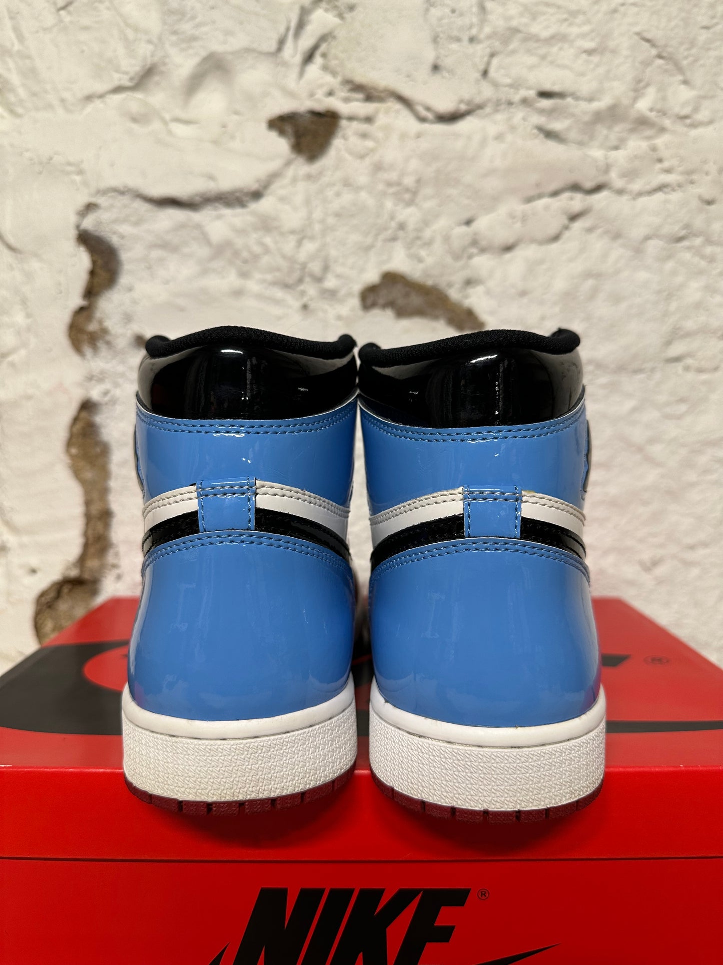 Air Jordan 1 High Fearless UNC Chicago Sz 9