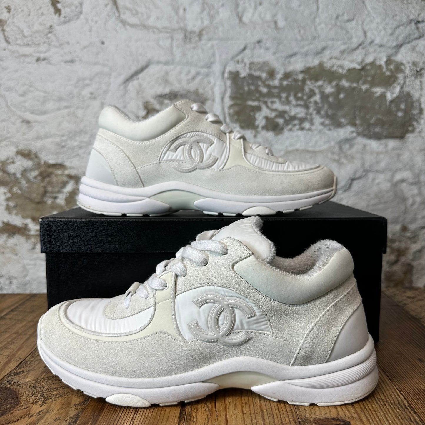 Chanel CC Triple White Trainer Sneaker Sz 9 (42)