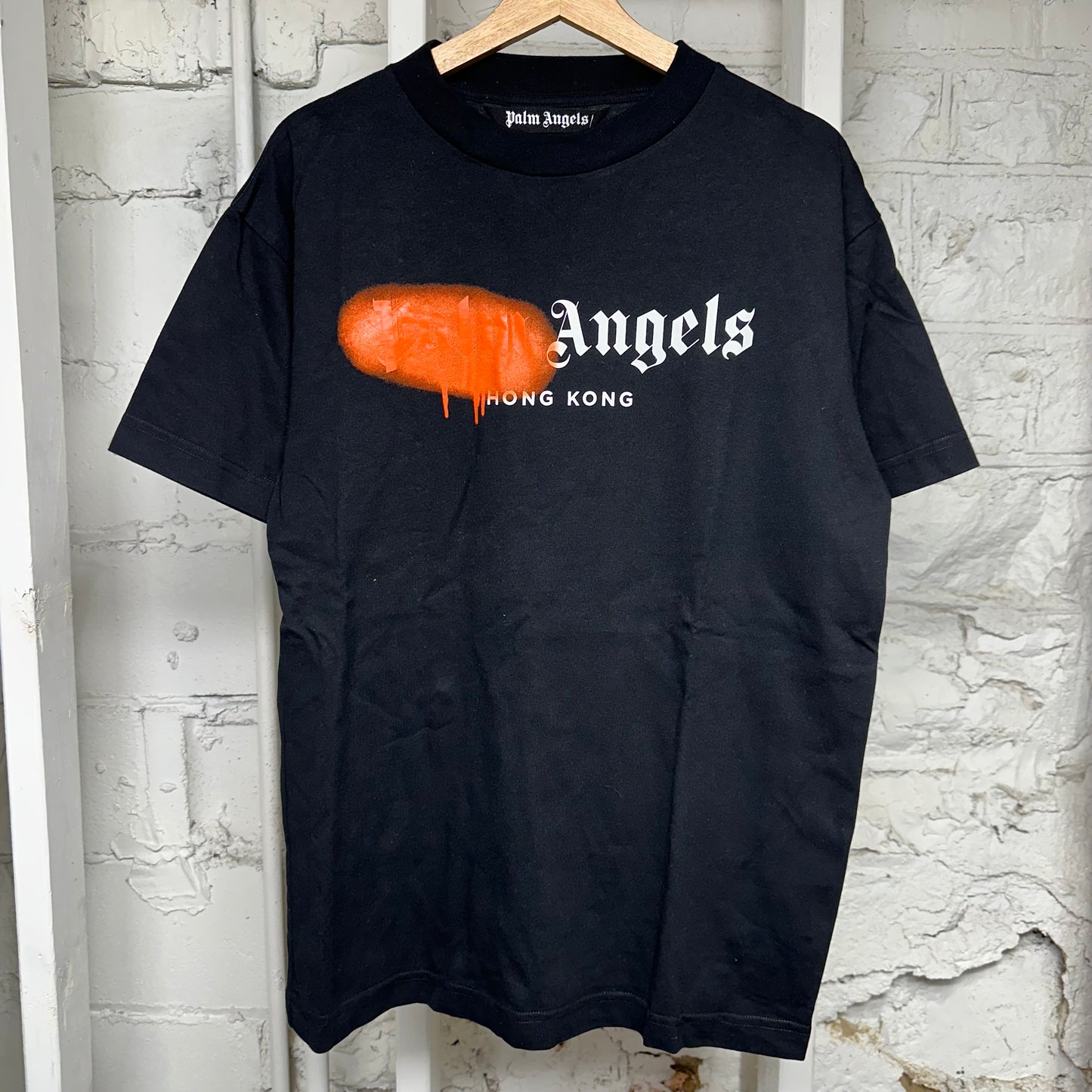 Palm Angels Orange Spray Hong Kong Black T-Shirt Sz M