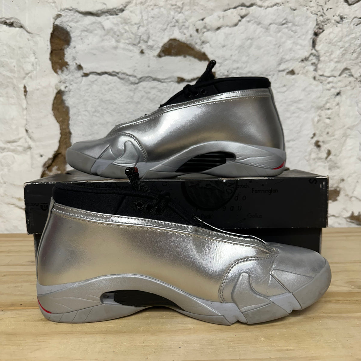 Air Jordan 14 Metallic Silver Sz 9.5 (11W)