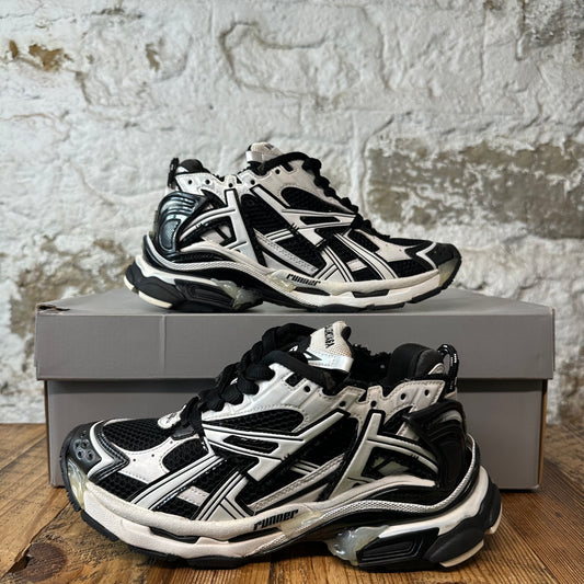 Balenciaga Runner Black White Sneaker Sz 6.5 (39)