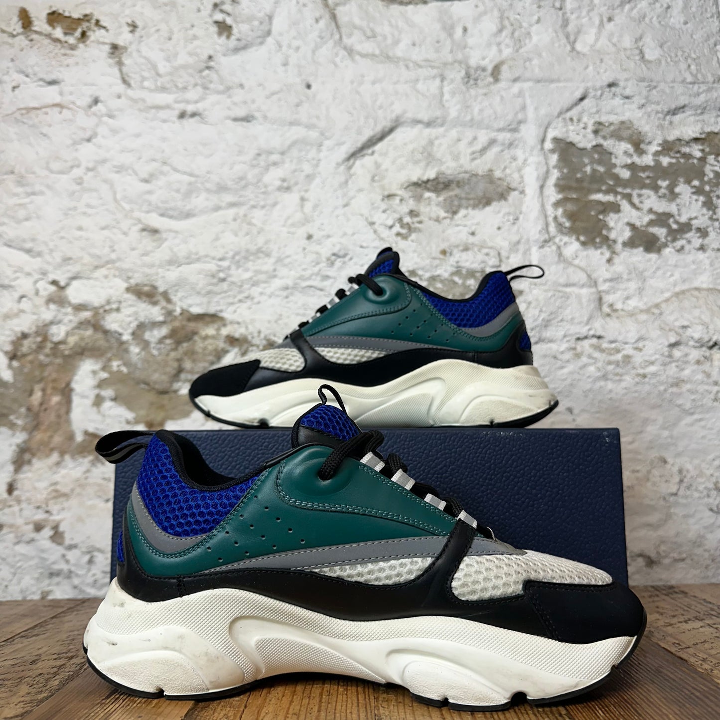 Dior B22 Green Black White Sneaker Sz 7 (40)