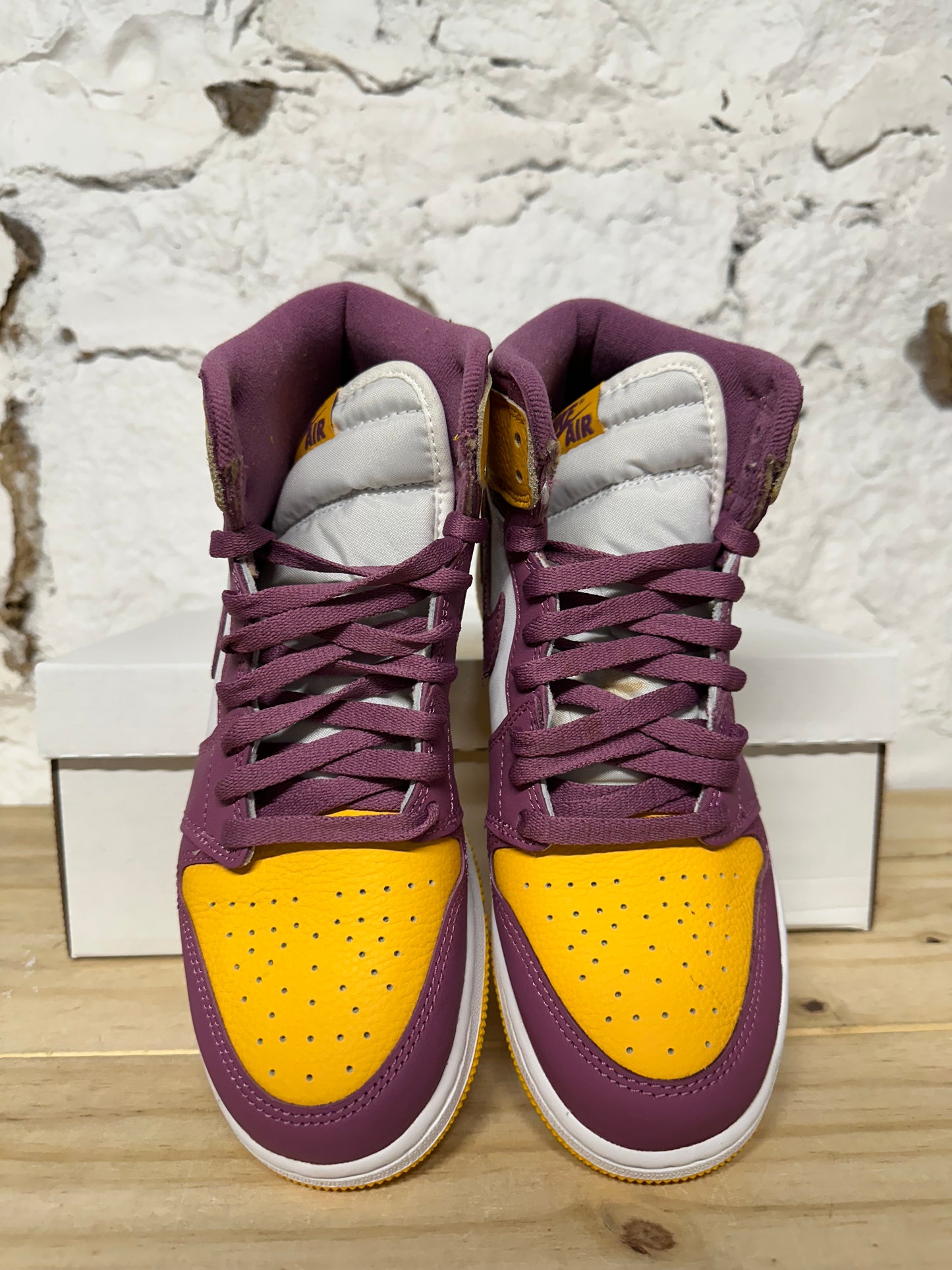 Air Jordan 1 Brotherhood Sz 6.5Y