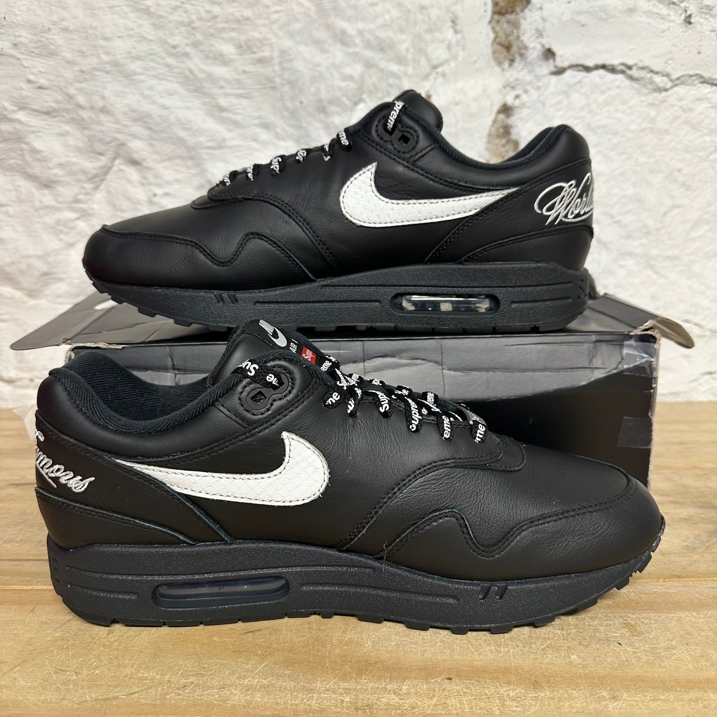 Nike Air Max 1 Supreme Black Sz 10.5