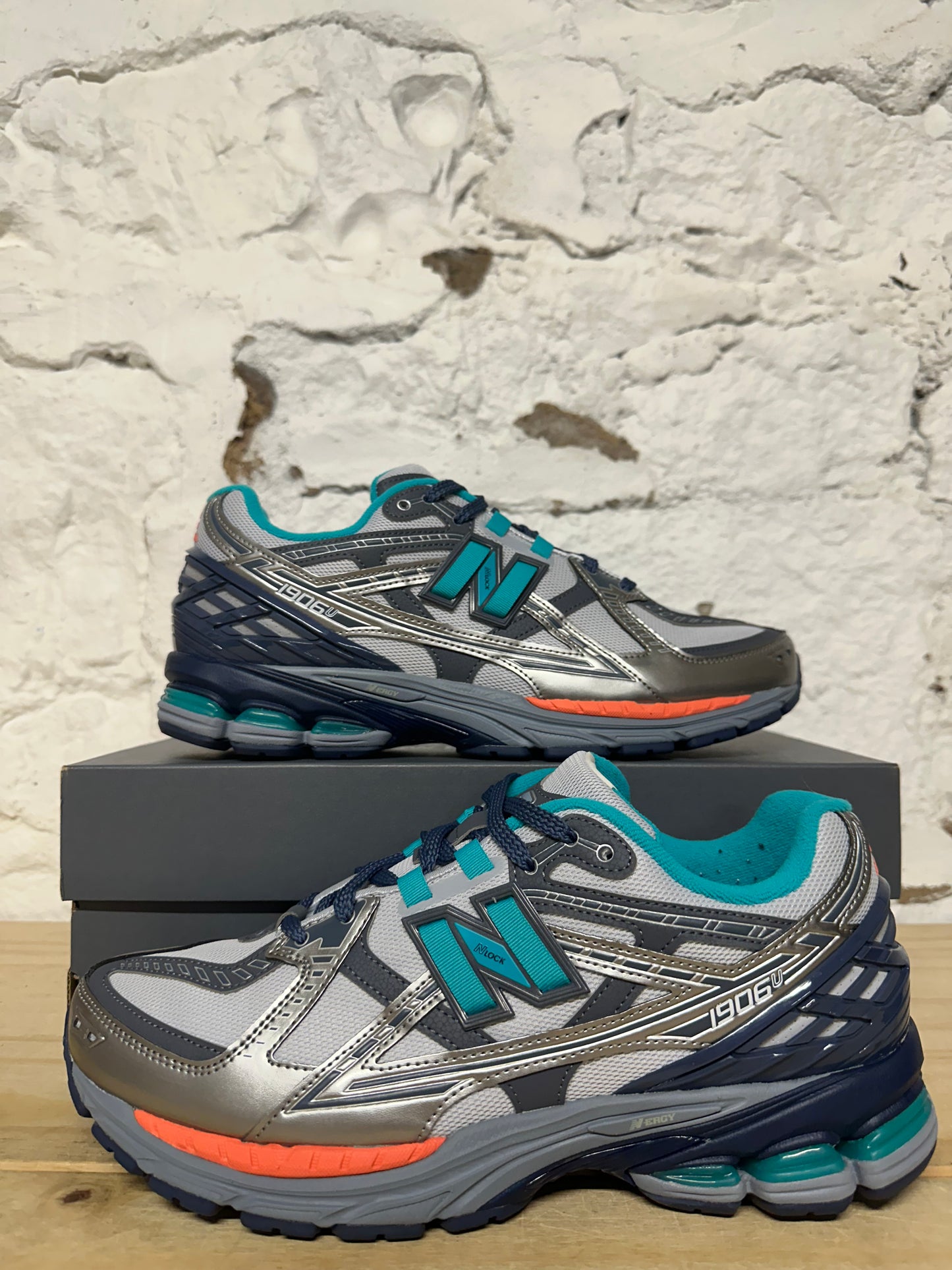 New Balance 1906 Whitaker Group Electric Teal Sz 10