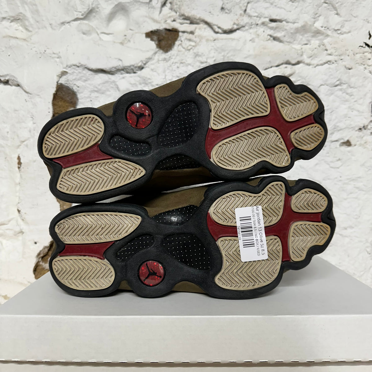Air Jordan 13 Olive Sz 8.5