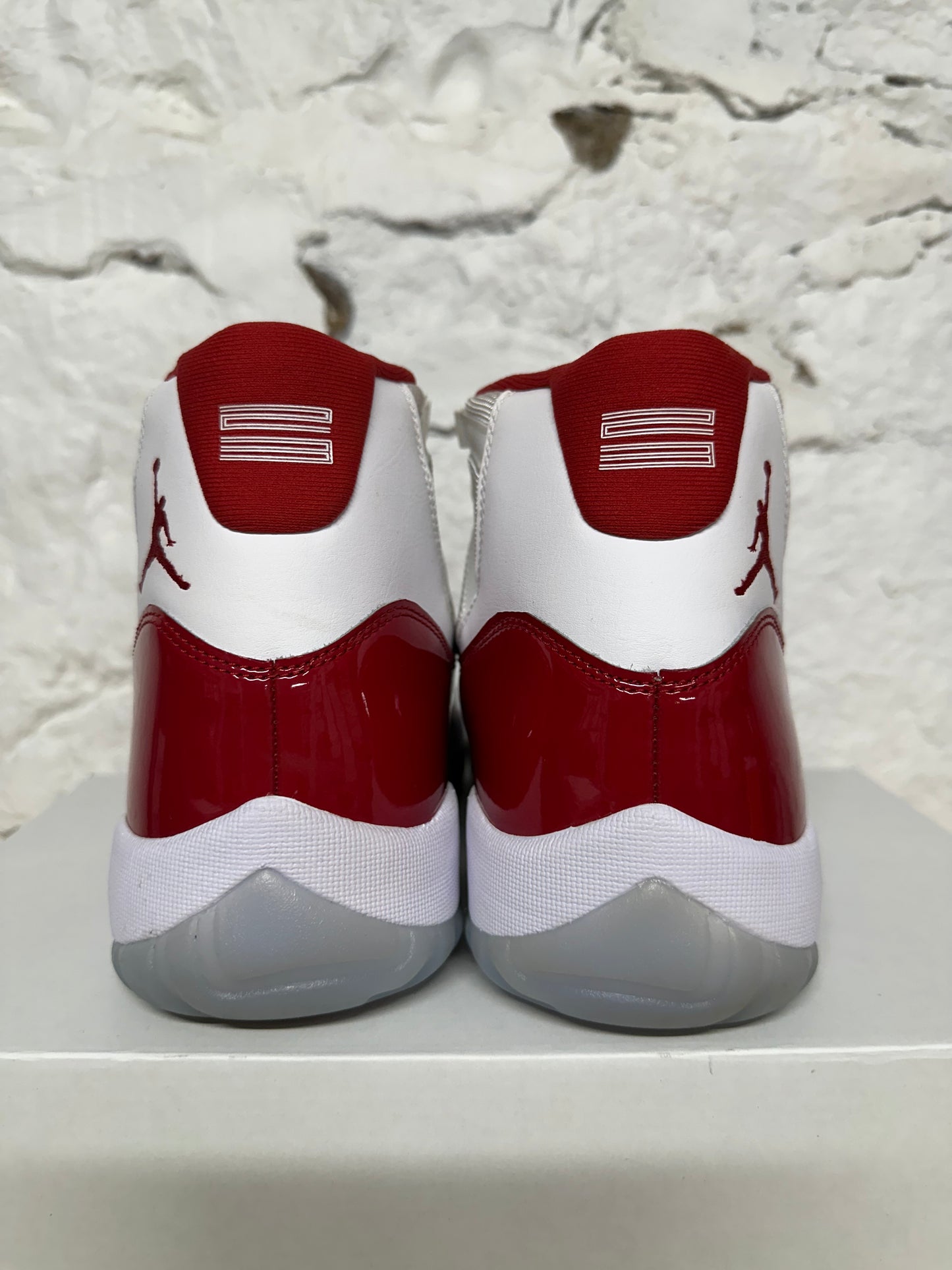 Air Jordan 11 High Cherry Sz 13