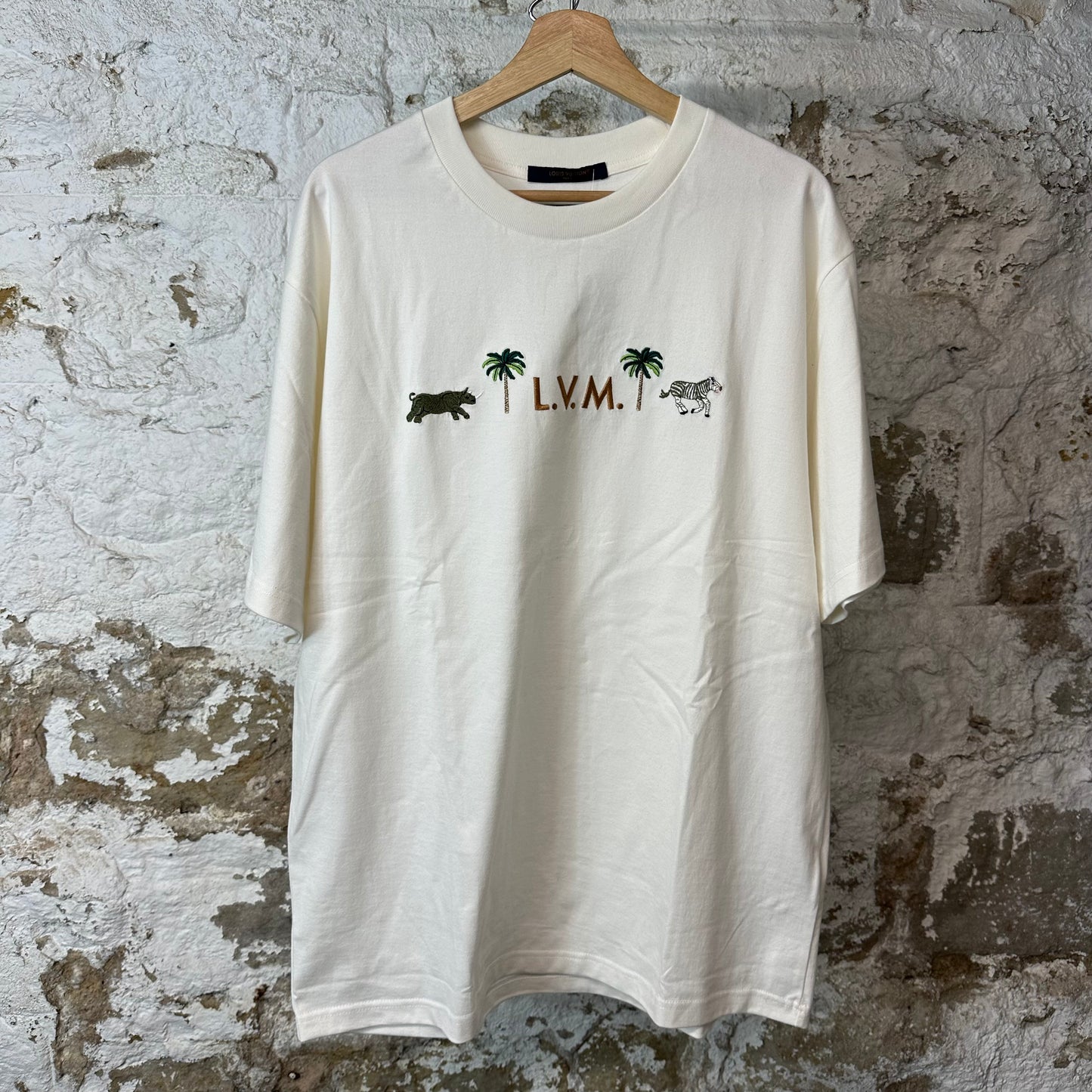 Louis Vuitton Darjeeling Embroidered White T-Shirt Sz L