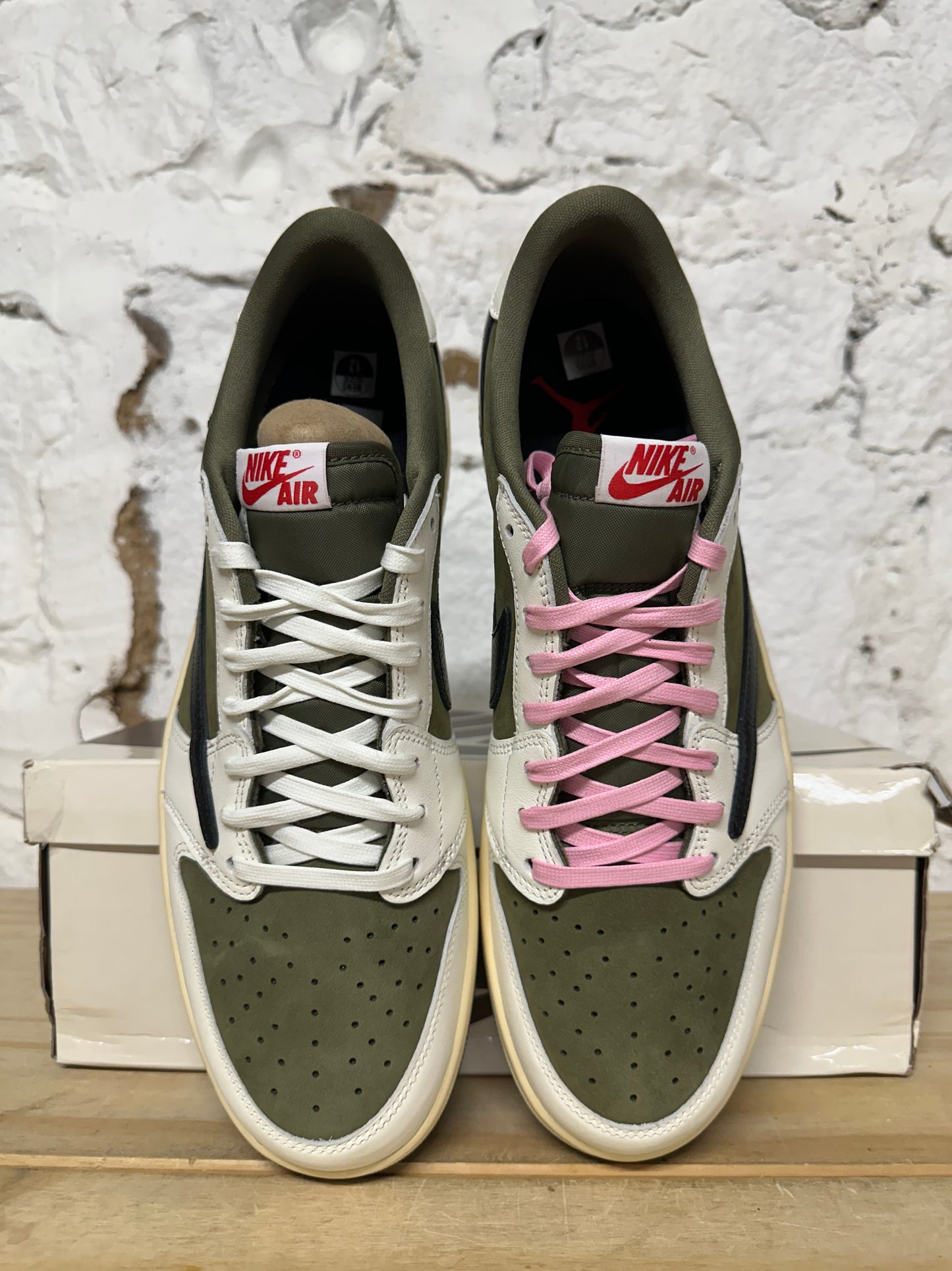 Air Jordan 1 Low Travis Scott Medium Olive Sz 12 DS