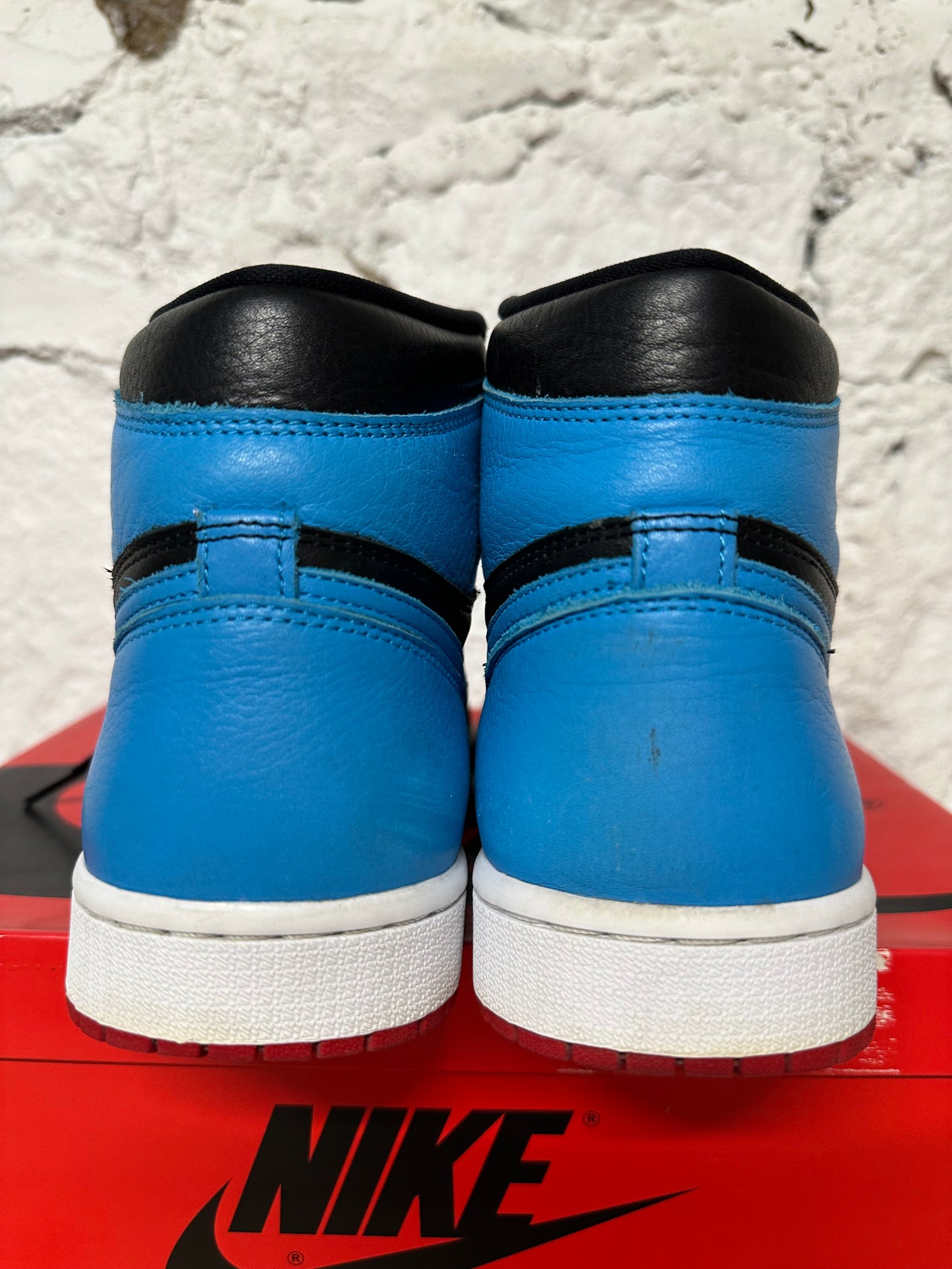 Air Jordan 1 UNC To Chi Sz 9.5 (11W)