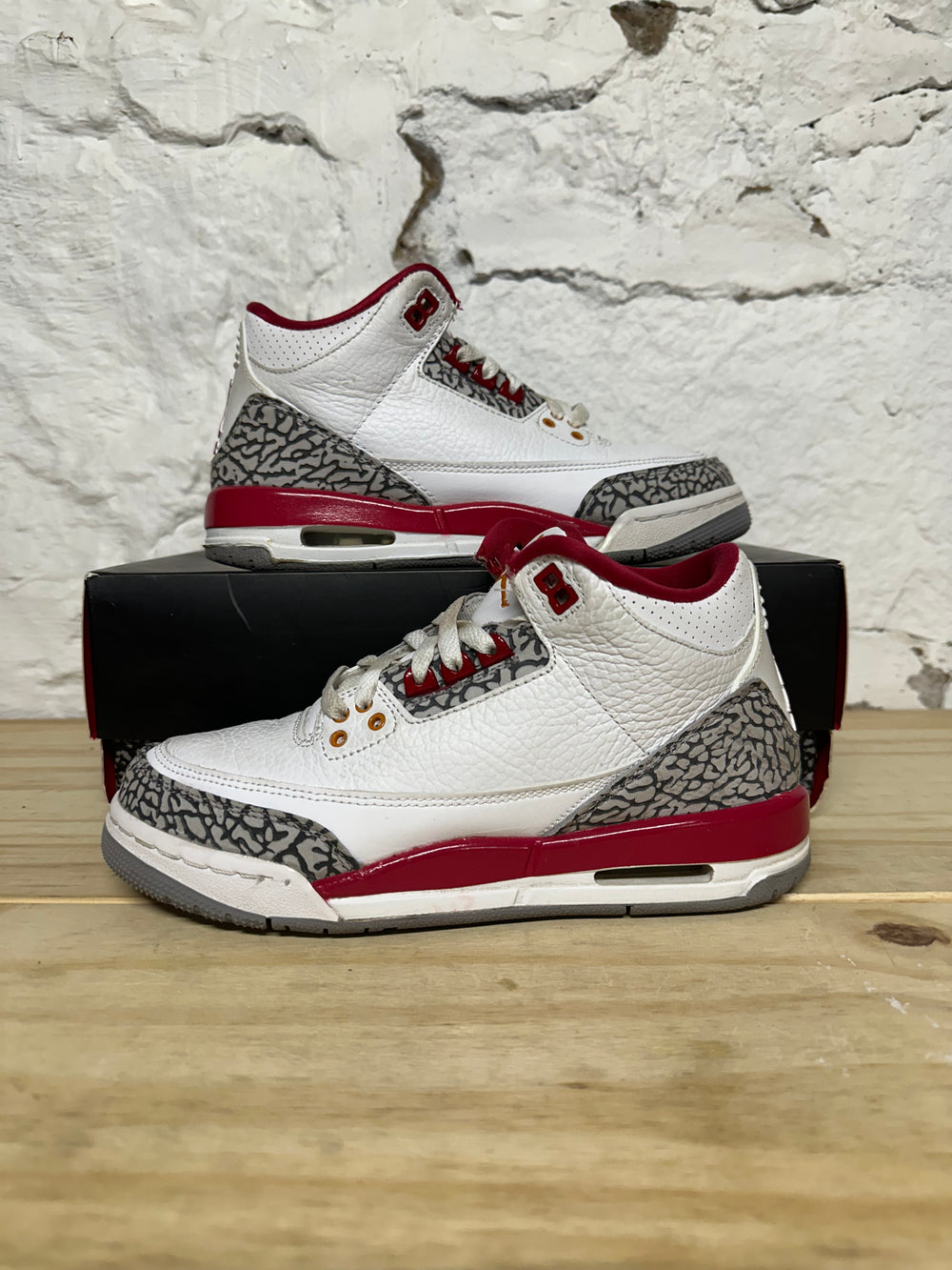 Air Jordan 3 Cardinal Sz 5.5Y