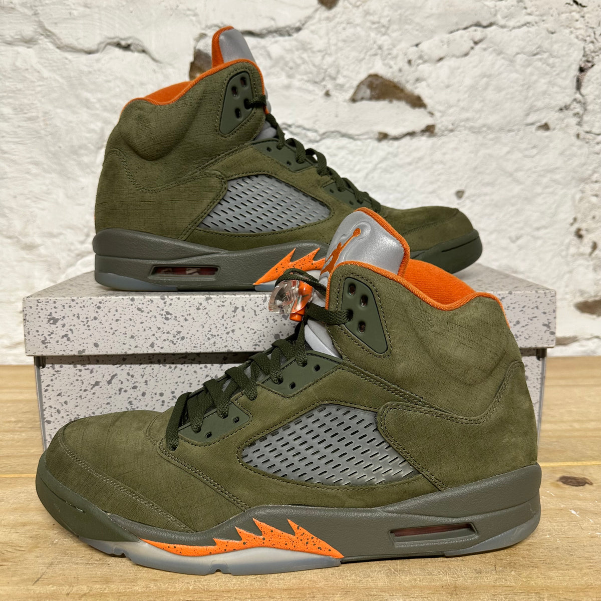 Air Jordan 5 Olive (2024) Sz 13