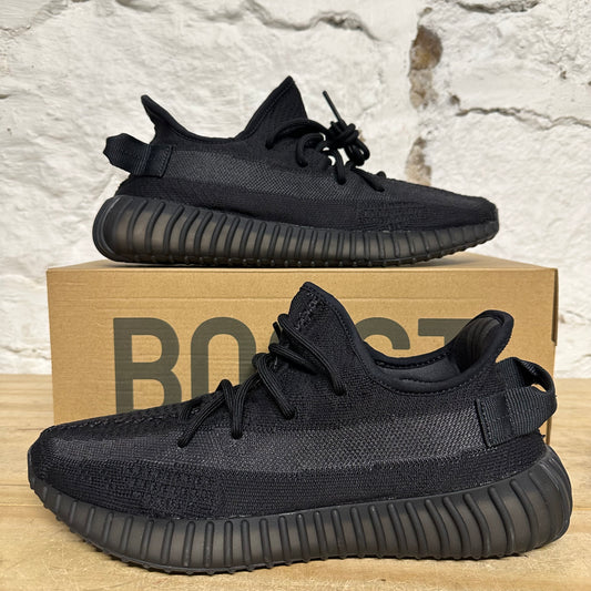 Yeezy 350 V2 Onyx Sz 10 DS
