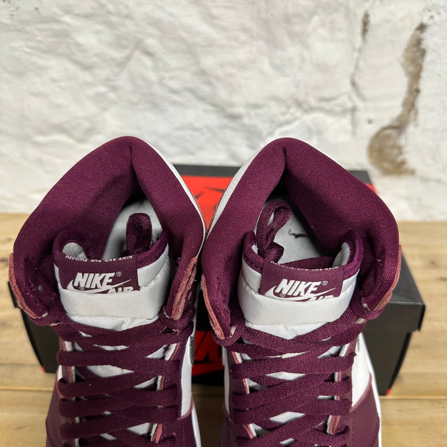 Air Jordan 1 High Bordeaux Sz 8.5
