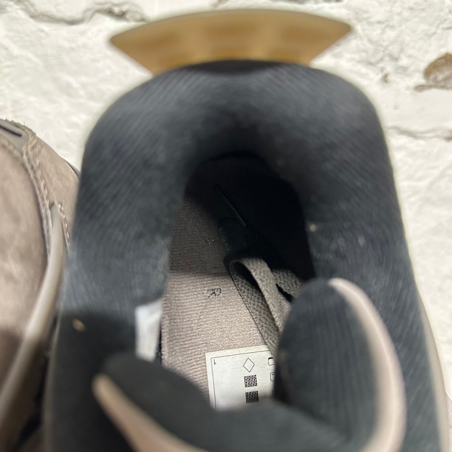 Air Jordan 4 Cave Stone Sz 8.5