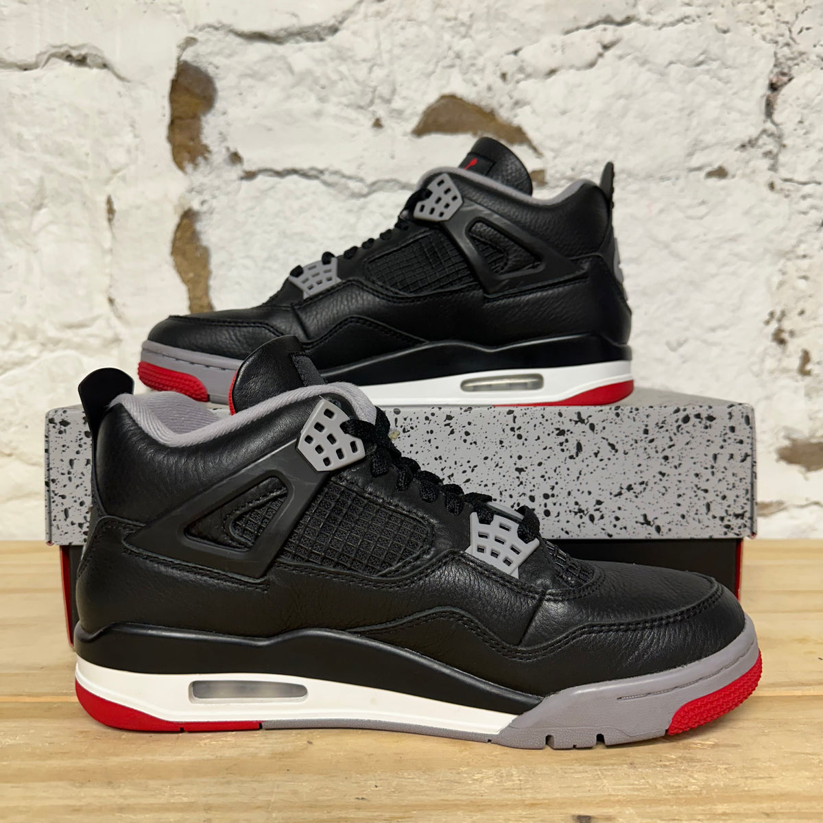 Air Jordan 4 Bred Reimagined Sz 8.5
