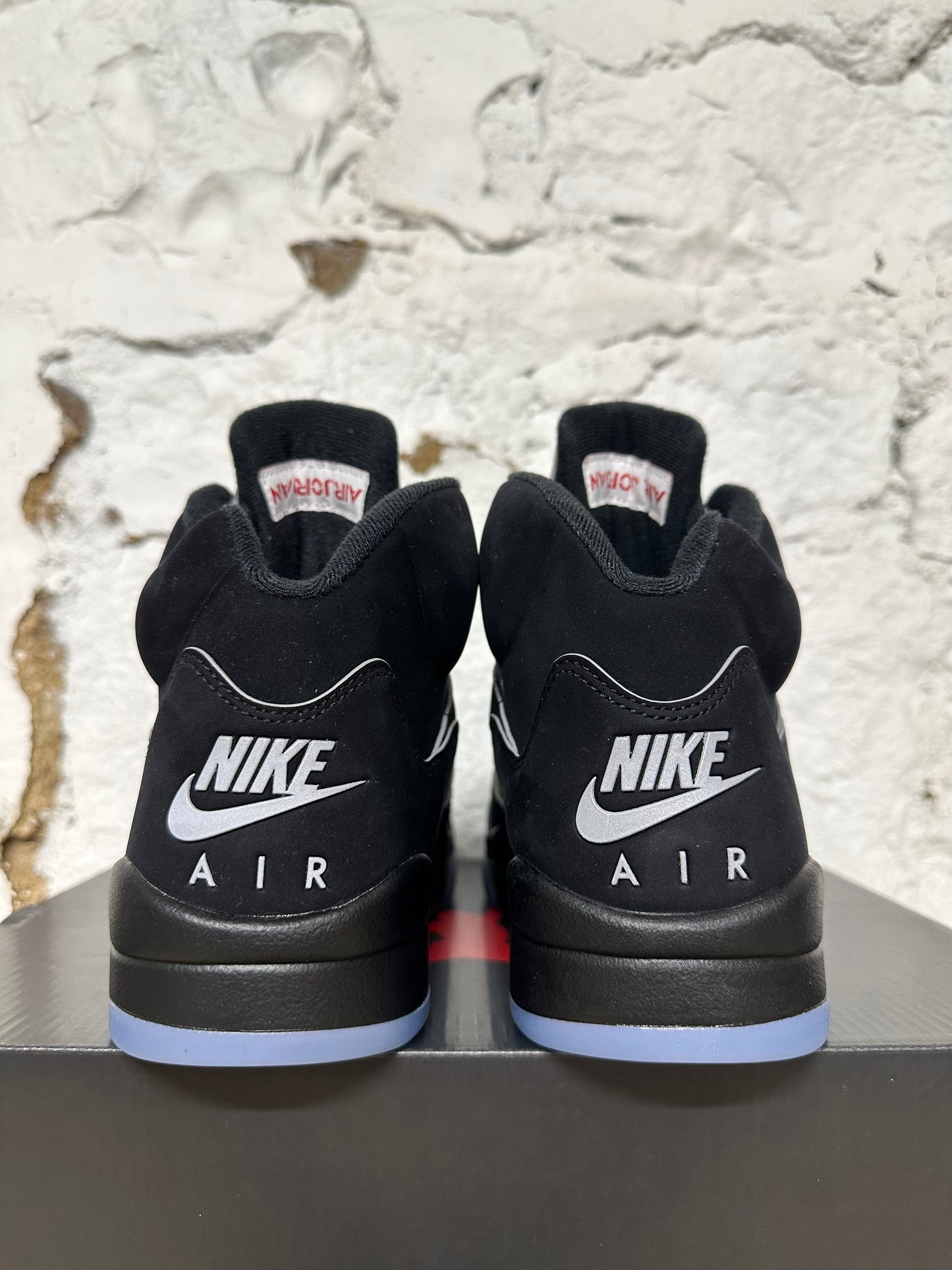Air Jordan 5 Black Metallic (2025) Sz 9 DS